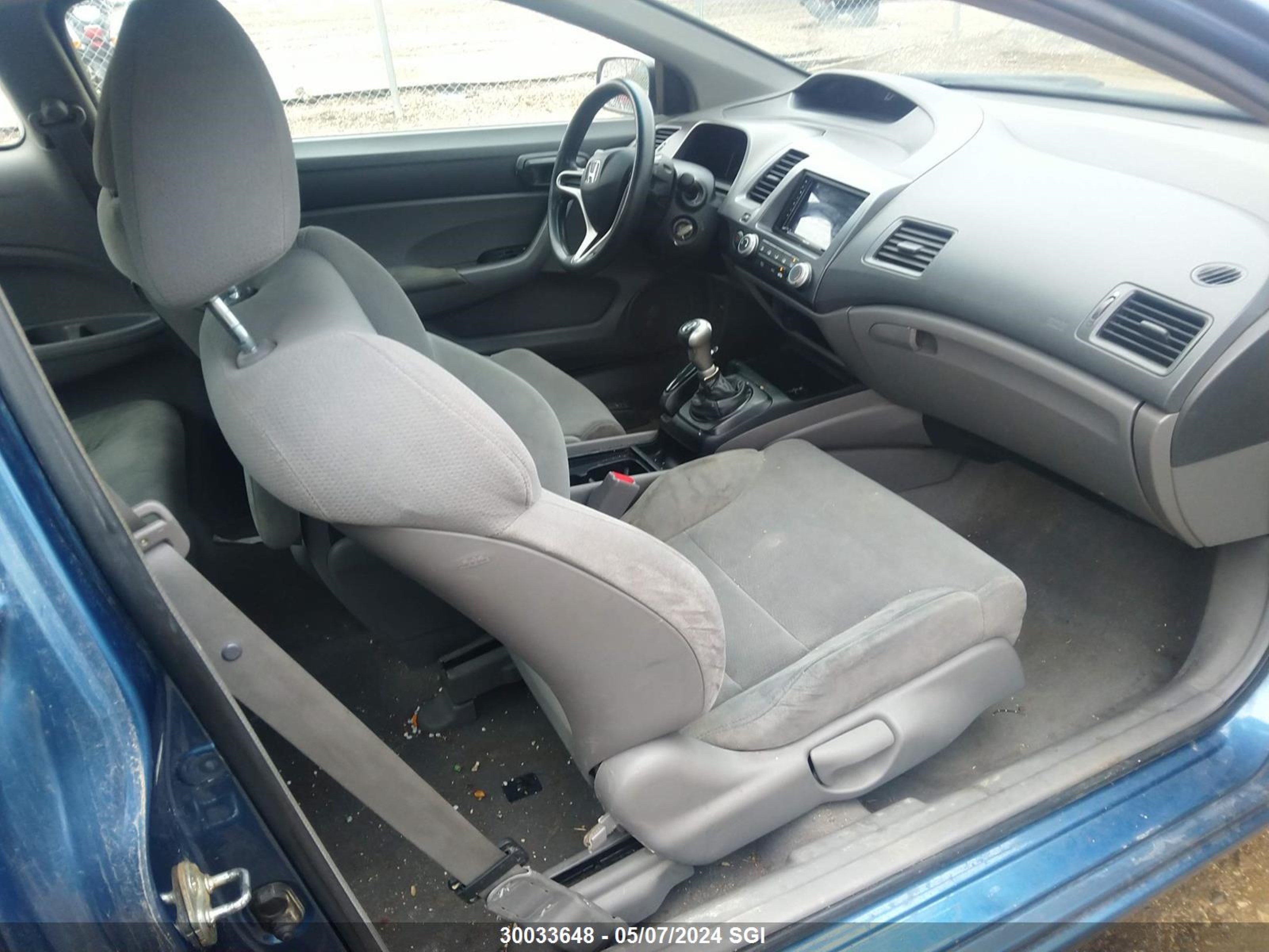 Photo 4 VIN: 2HGFG11389H003985 - HONDA CIVIC 