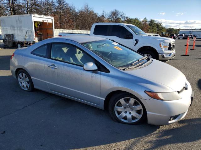 Photo 3 VIN: 2HGFG11608H581653 - HONDA CIVIC LX 