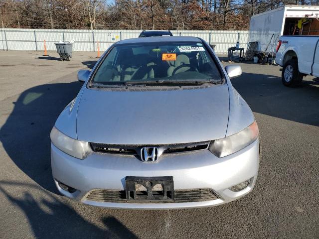 Photo 4 VIN: 2HGFG11608H581653 - HONDA CIVIC LX 