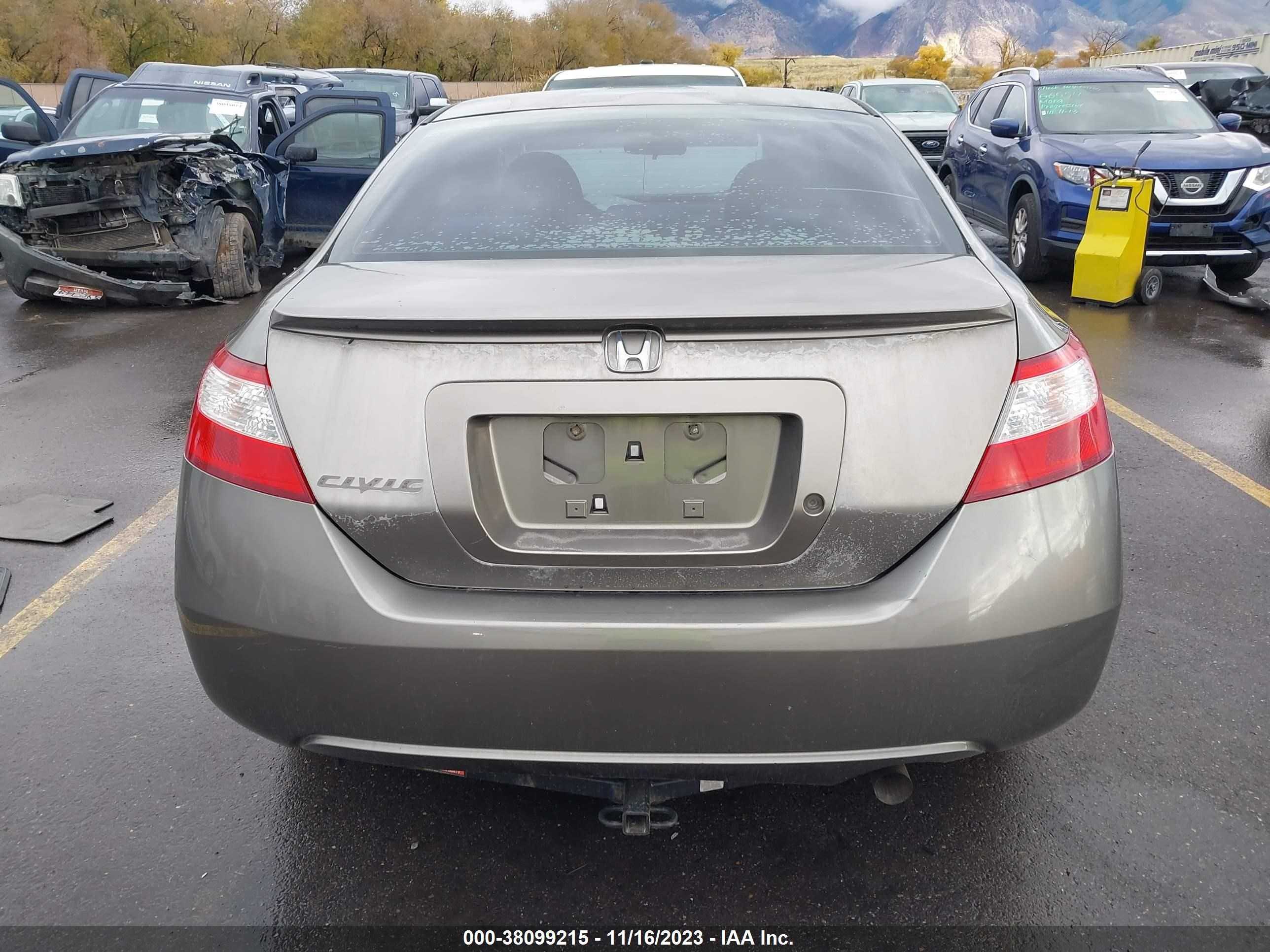 Photo 15 VIN: 2HGFG11678H529596 - HONDA CIVIC 