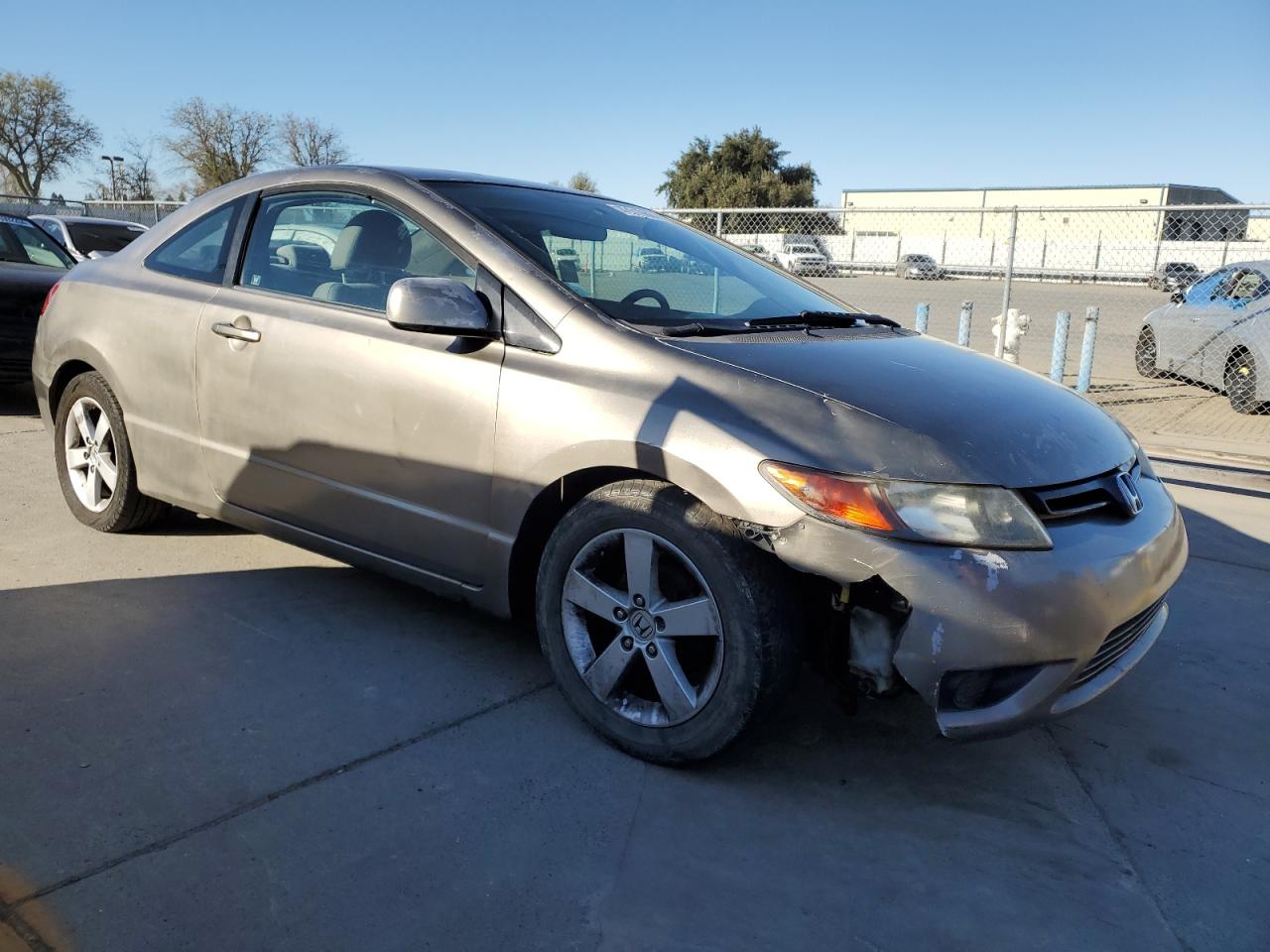 Photo 3 VIN: 2HGFG11688H508028 - HONDA CIVIC 