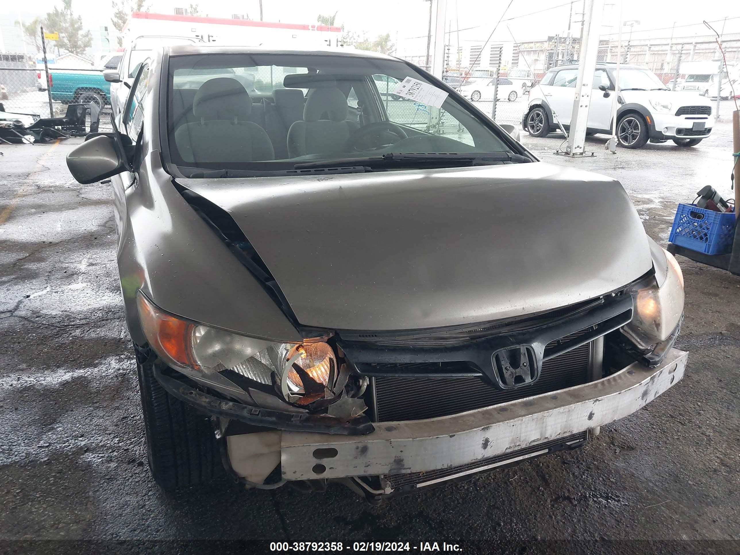 Photo 5 VIN: 2HGFG11828H543584 - HONDA CIVIC 