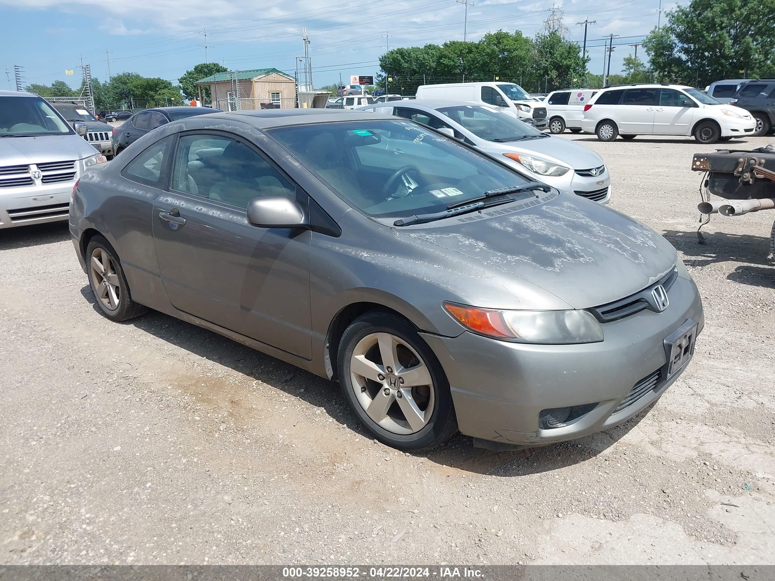 Photo 0 VIN: 2HGFG11858H566034 - HONDA CIVIC 