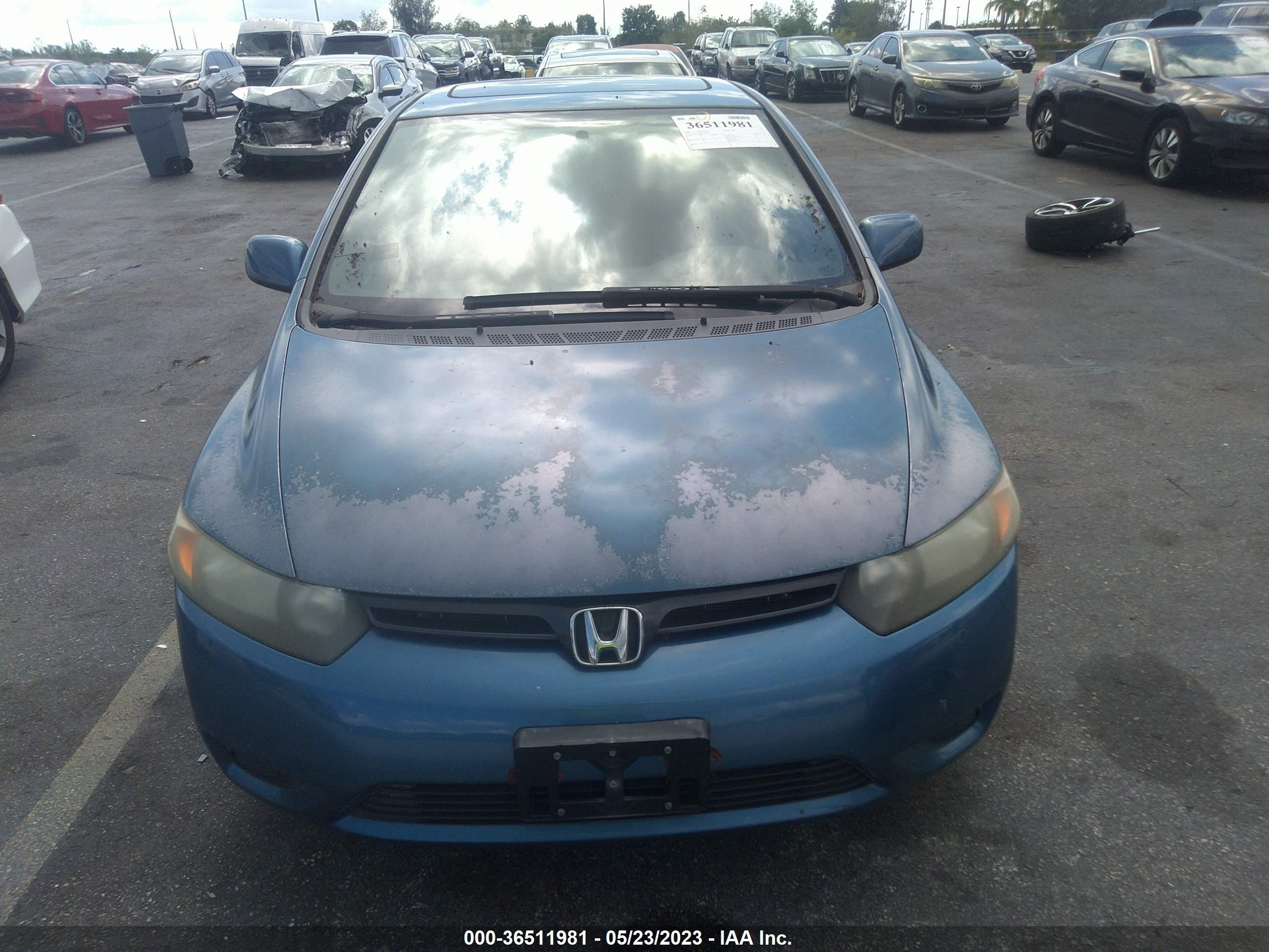 Photo 5 VIN: 2HGFG11888H539751 - HONDA CIVIC 