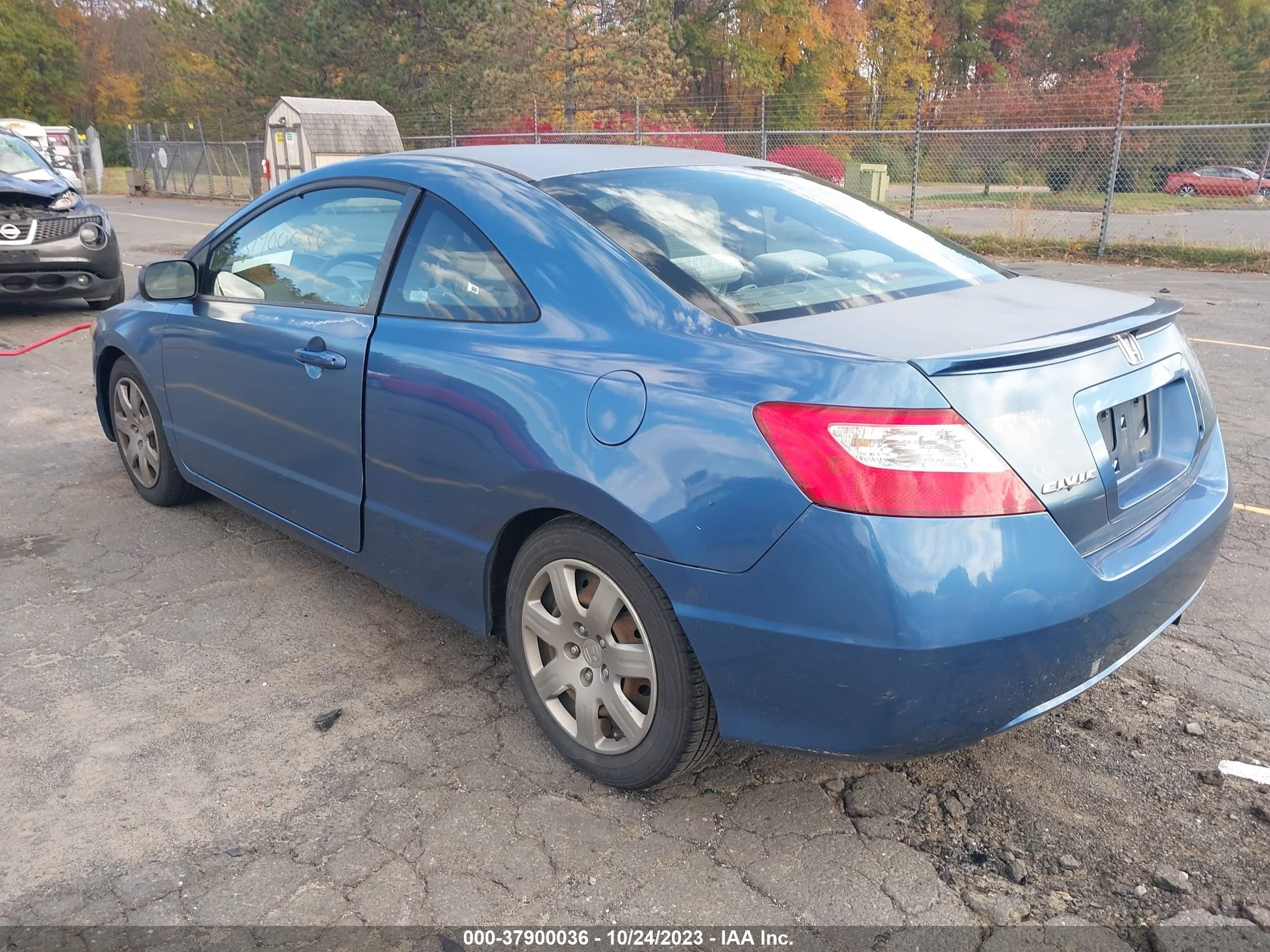 Photo 2 VIN: 2HGFG12608H531673 - HONDA CIVIC 