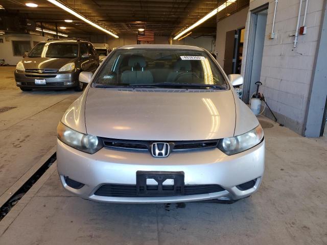 Photo 4 VIN: 2HGFG12608H558100 - HONDA CIVIC 