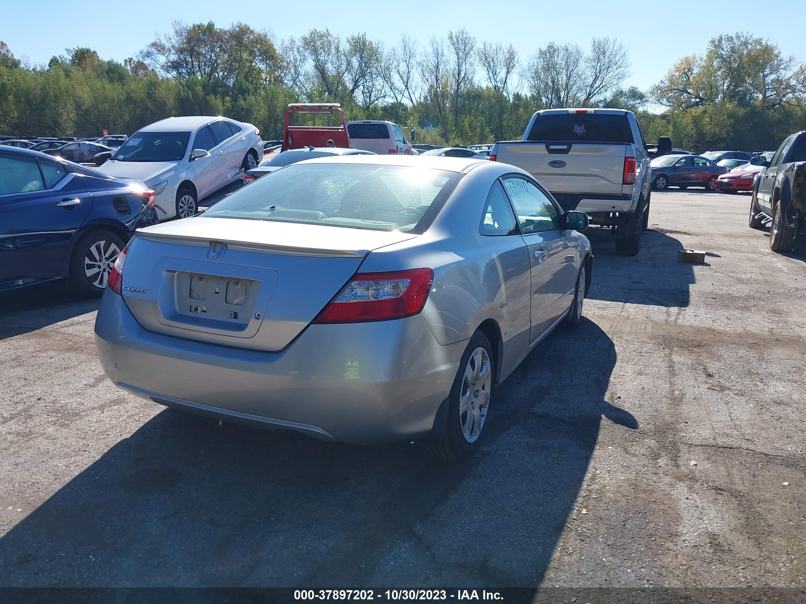 Photo 3 VIN: 2HGFG12616H516404 - HONDA CIVIC 