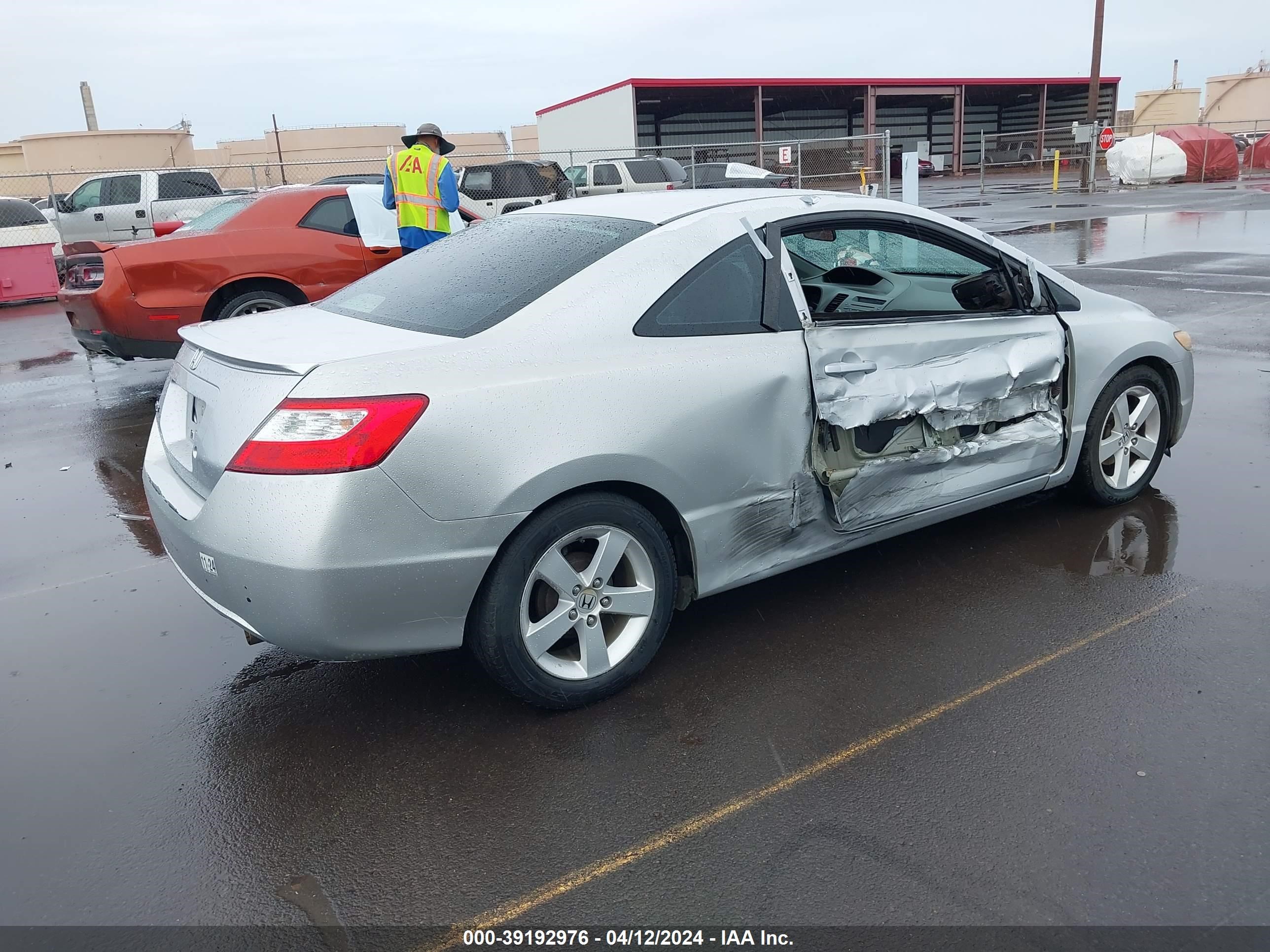 Photo 3 VIN: 2HGFG12617H515626 - HONDA CIVIC 