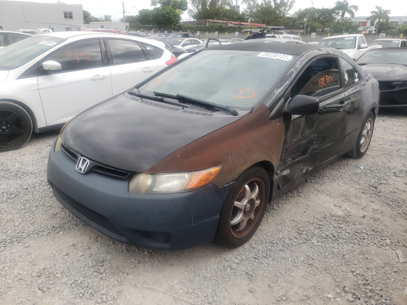 Photo 1 VIN: 2HGFG12618H576766 - HONDA CIVIC LX 