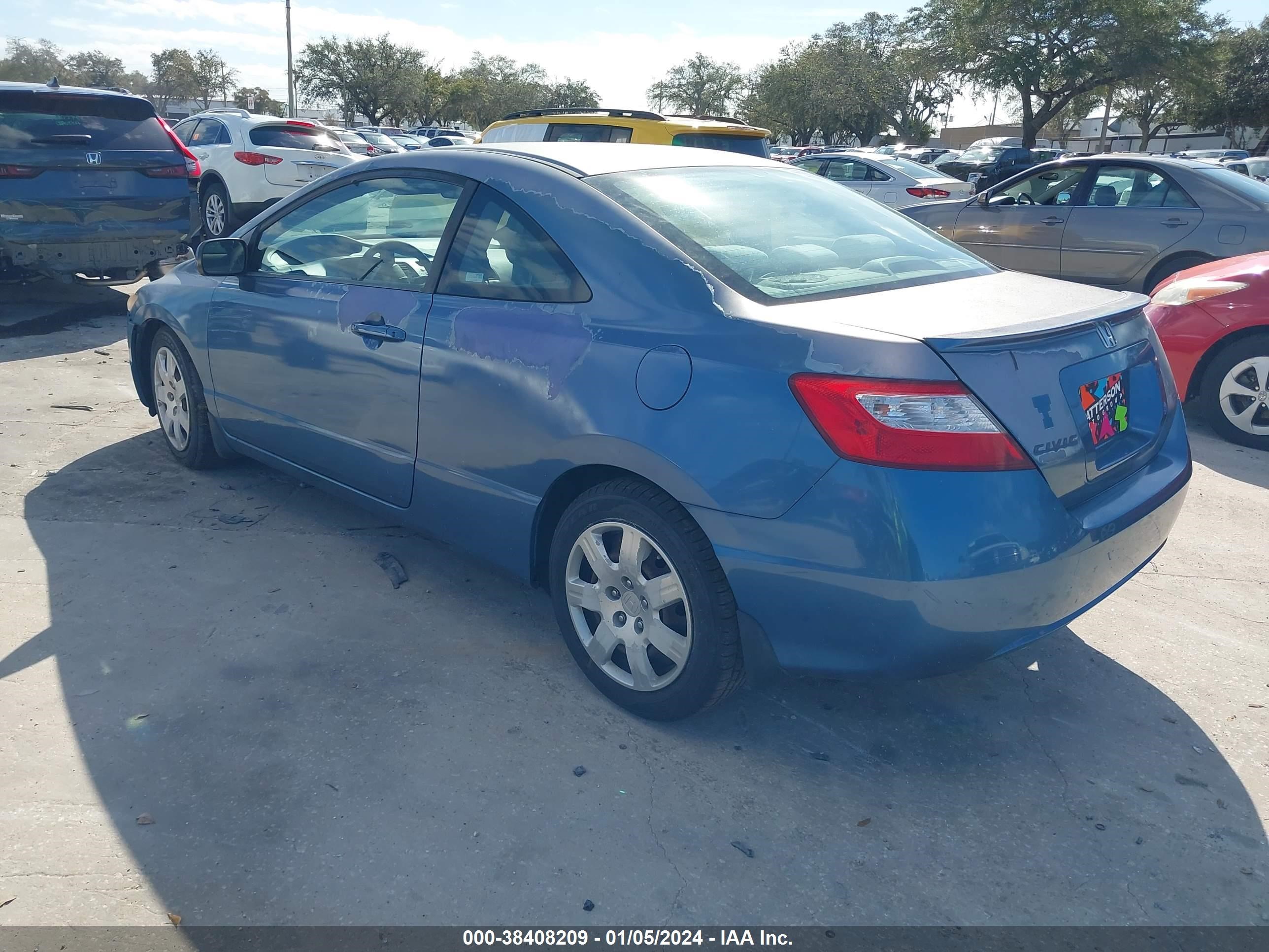 Photo 2 VIN: 2HGFG12628H543209 - HONDA CIVIC 