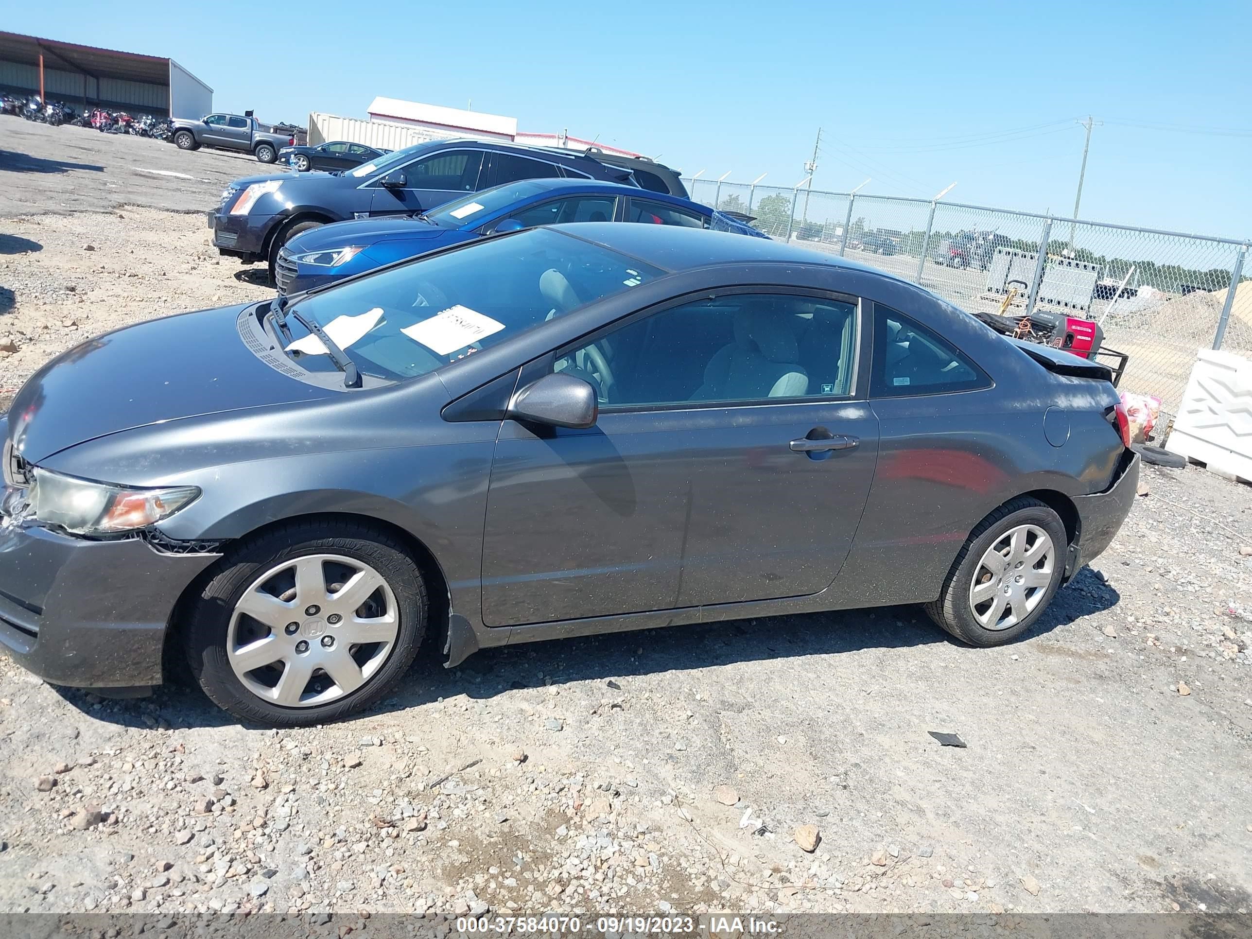 Photo 13 VIN: 2HGFG12689H507445 - HONDA CIVIC 