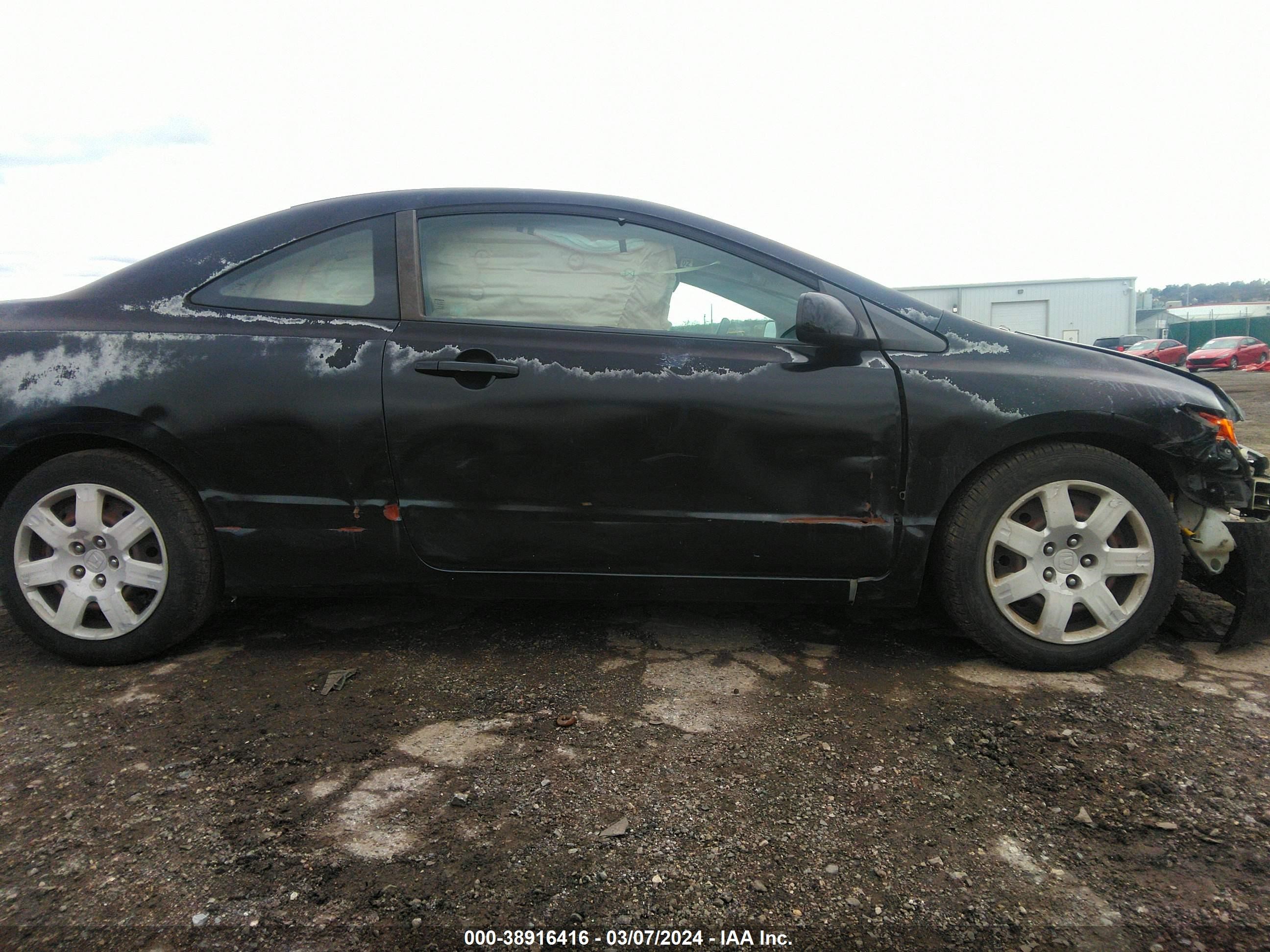 Photo 11 VIN: 2HGFG12698H518324 - HONDA CIVIC 