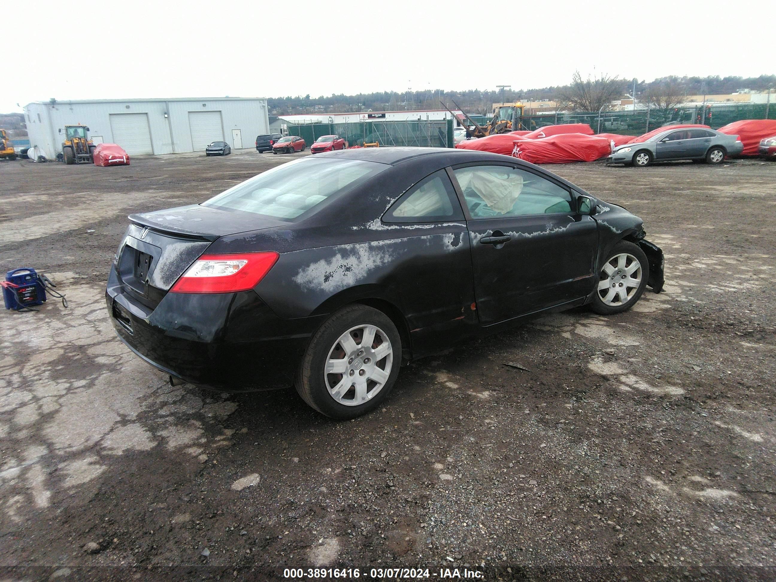 Photo 3 VIN: 2HGFG12698H518324 - HONDA CIVIC 