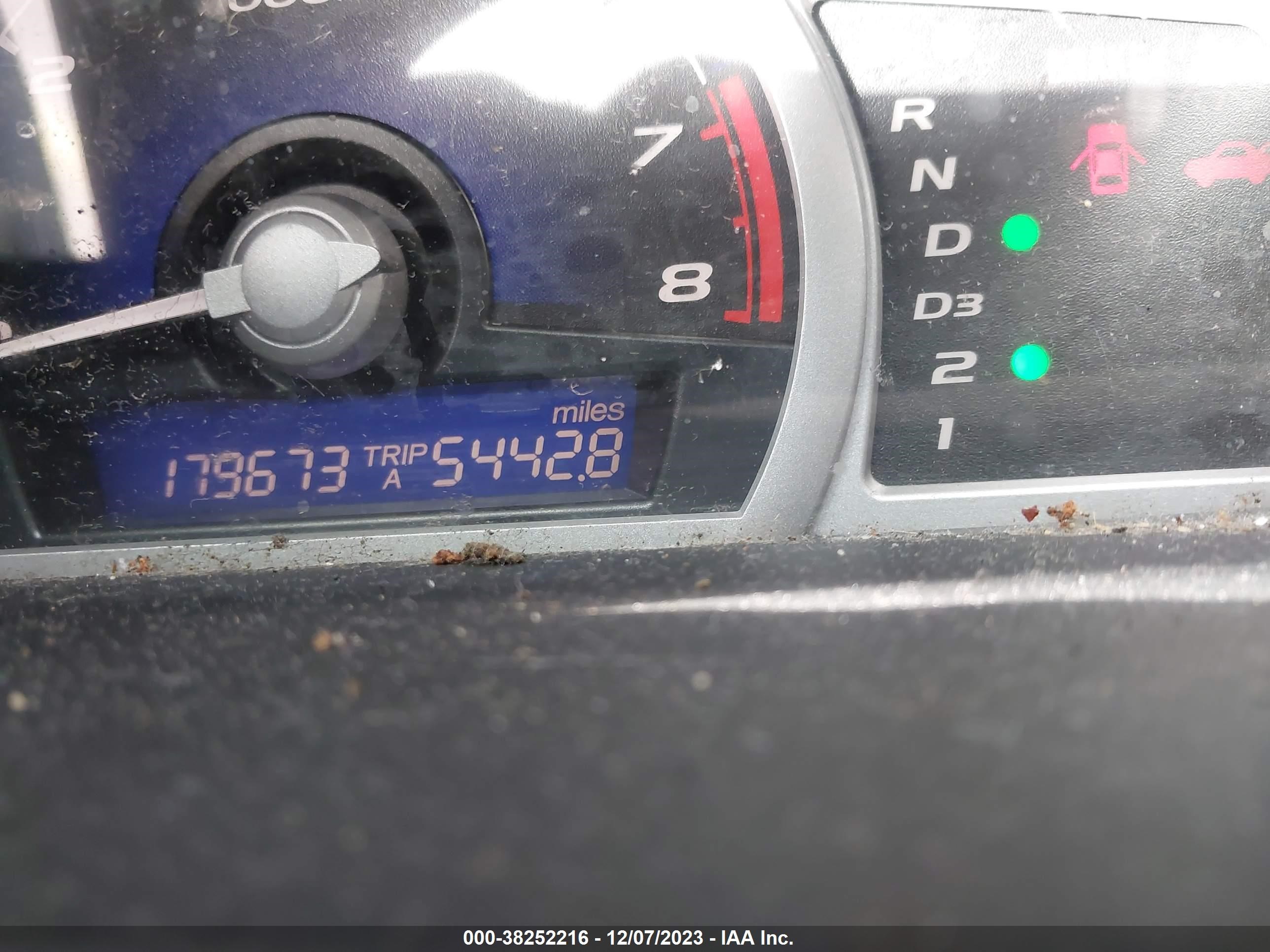 Photo 6 VIN: 2HGFG12848H578495 - HONDA CIVIC 