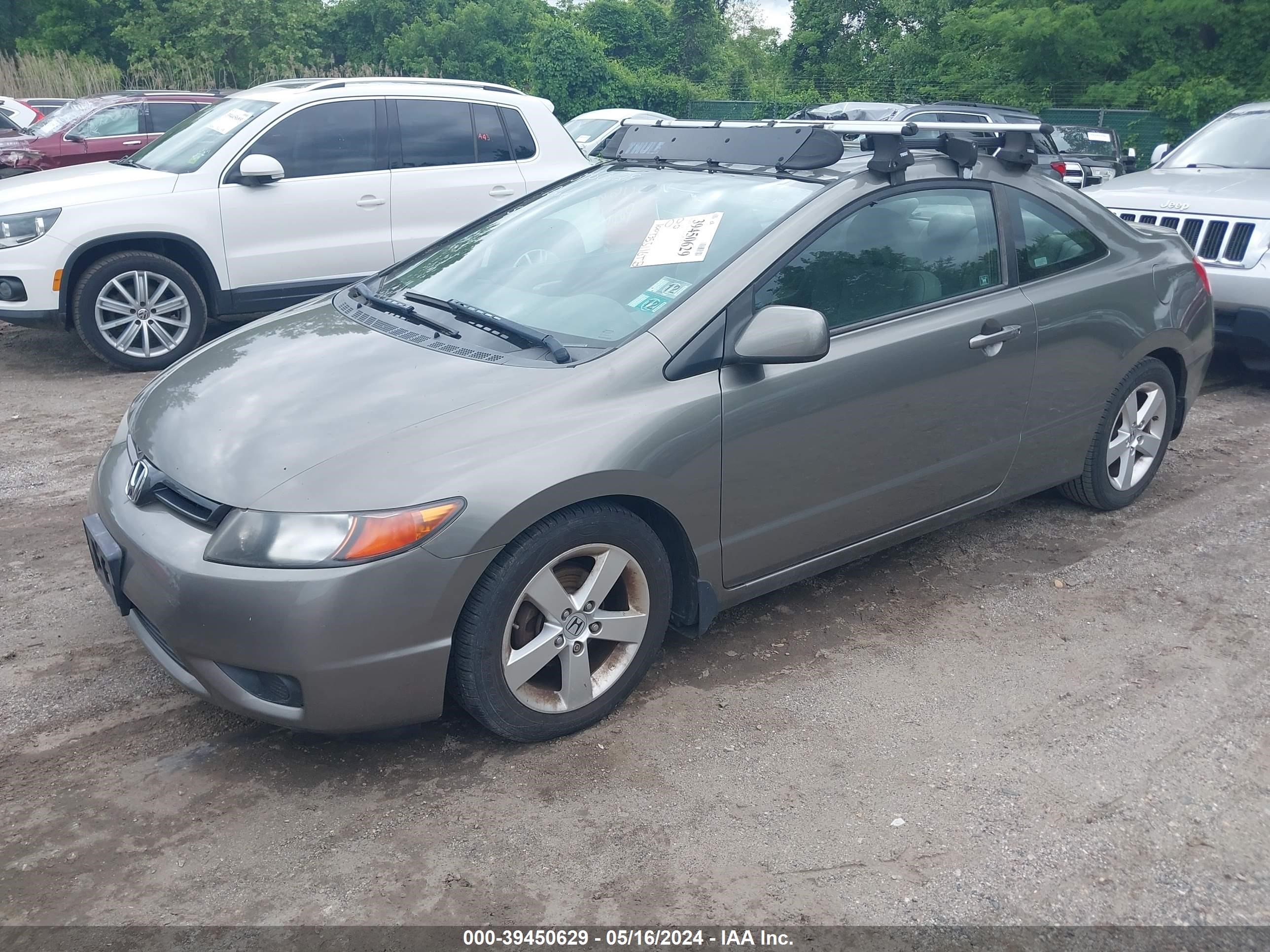 Photo 1 VIN: 2HGFG12888H578774 - HONDA CIVIC 