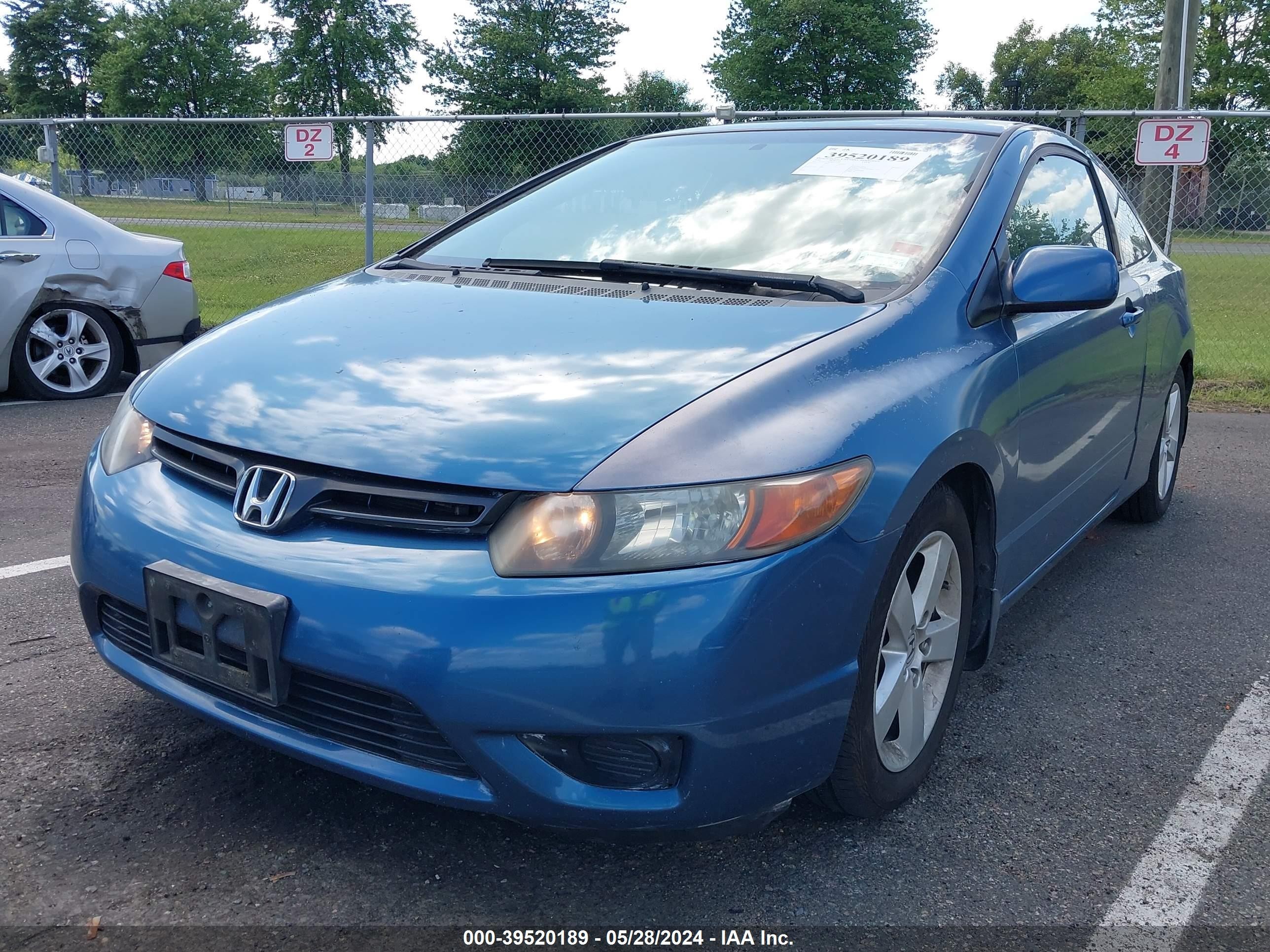 Photo 1 VIN: 2HGFG128X8H537501 - HONDA CIVIC 