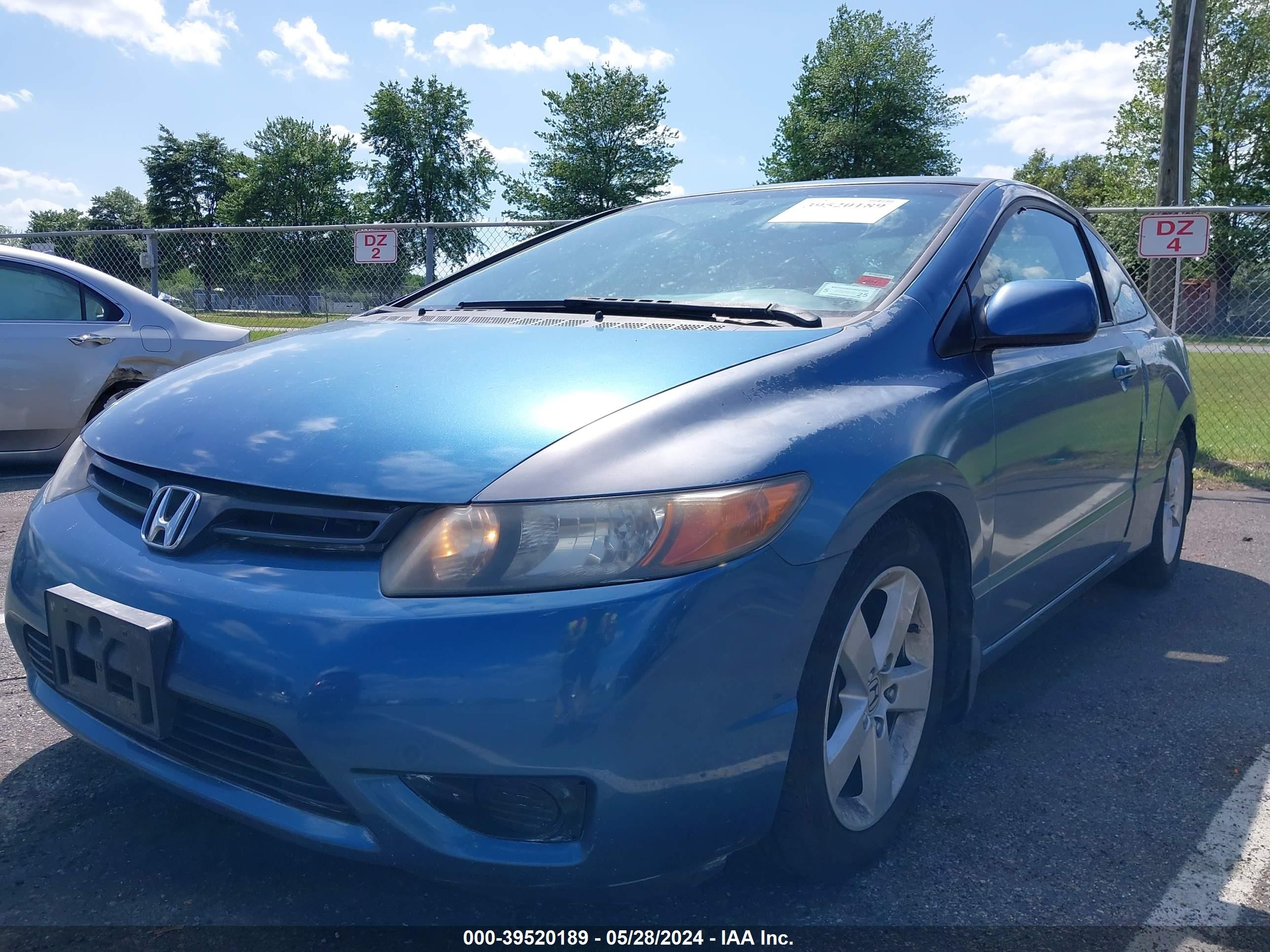 Photo 12 VIN: 2HGFG128X8H537501 - HONDA CIVIC 