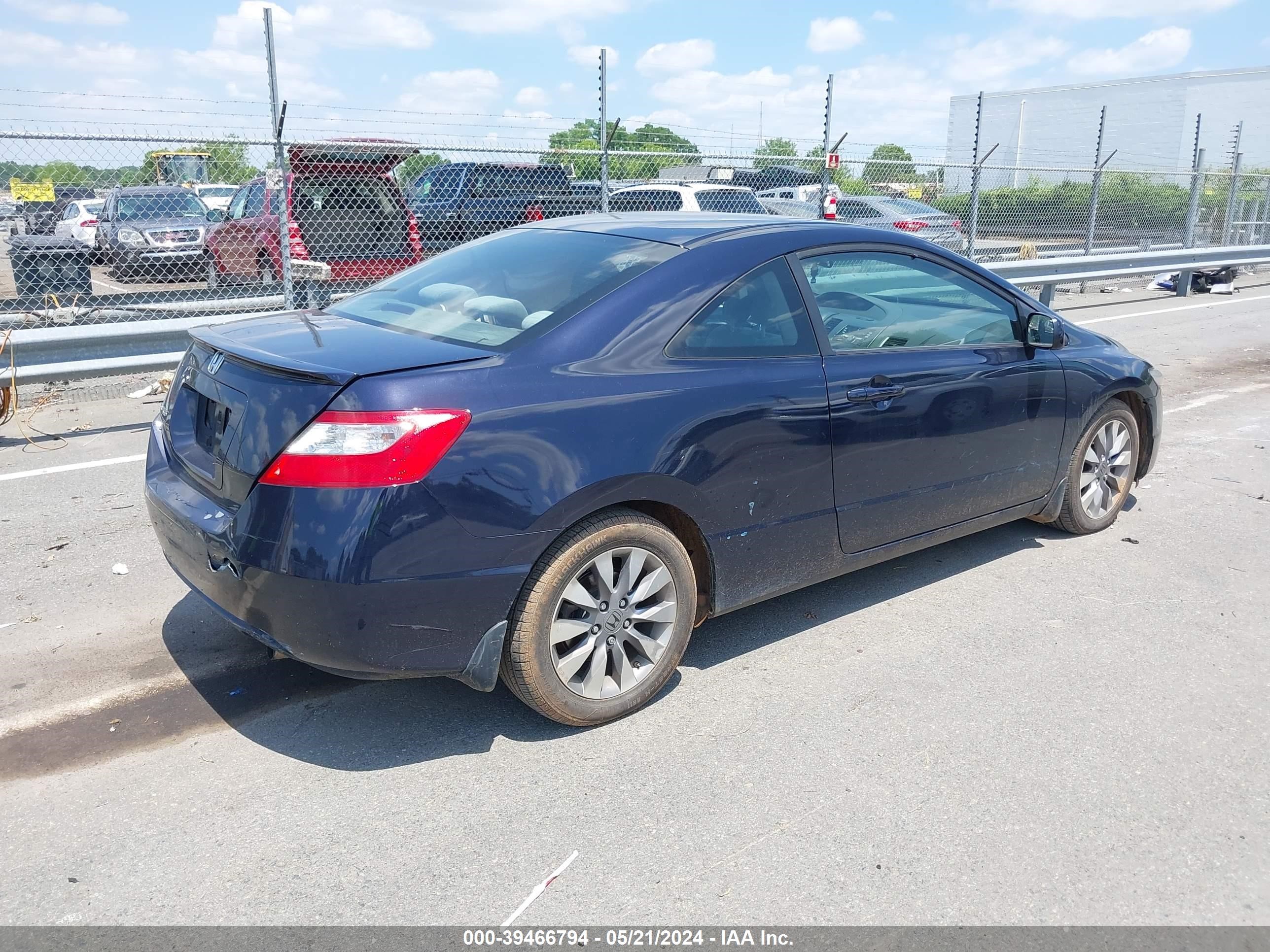 Photo 3 VIN: 2HGFG128X9H535183 - HONDA CIVIC 