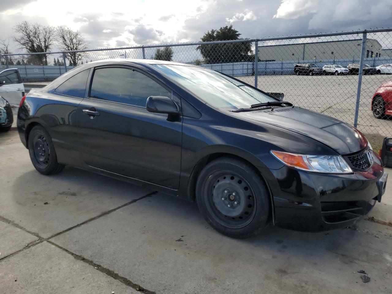 Photo 3 VIN: 2HGFG1B60BH518655 - HONDA CIVIC 