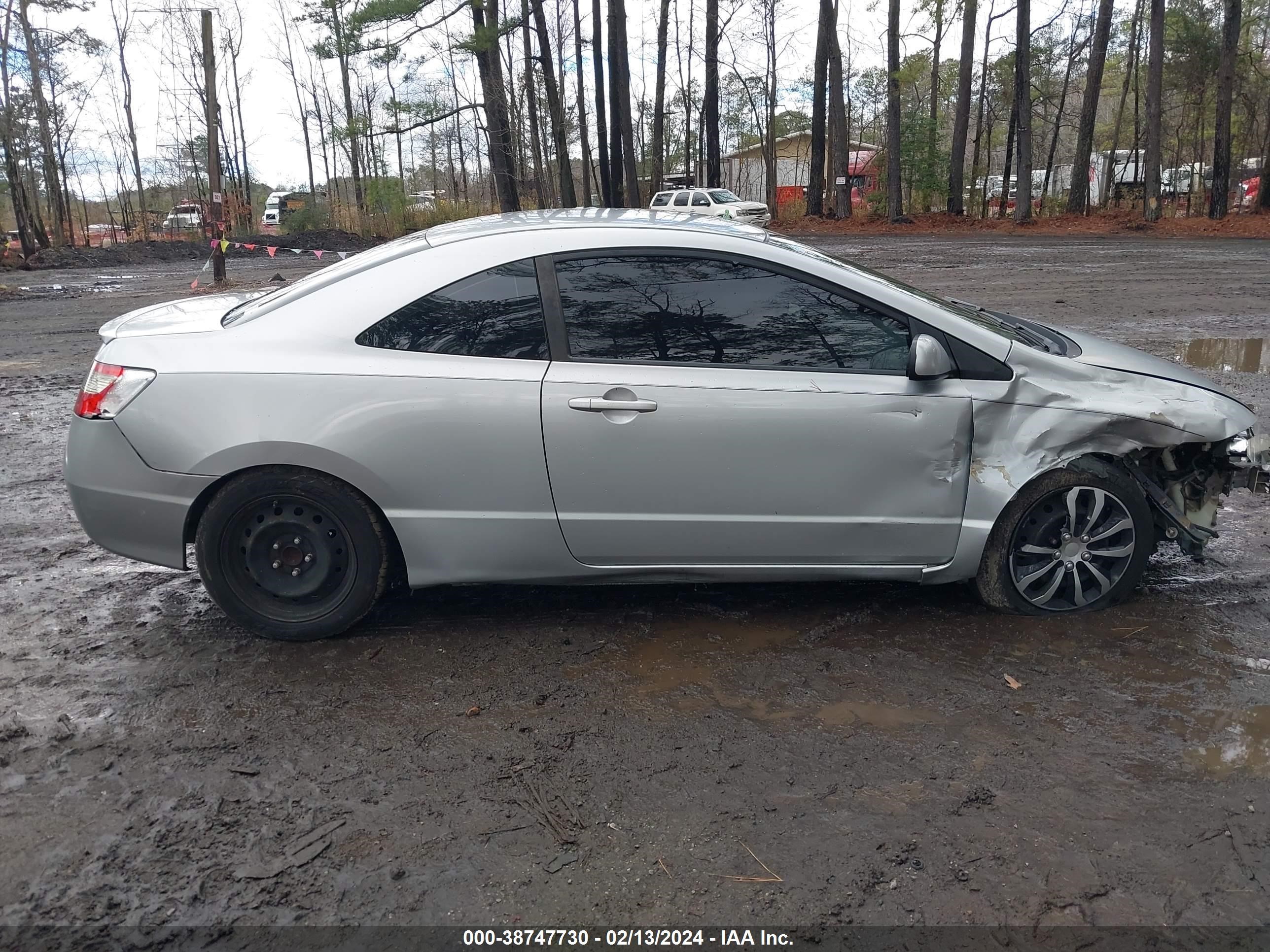 Photo 12 VIN: 2HGFG1B61AH506660 - HONDA CIVIC 