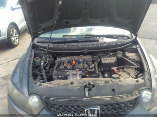 Photo 9 VIN: 2HGFG1B6XAH516040 - HONDA CIVIC CPE 