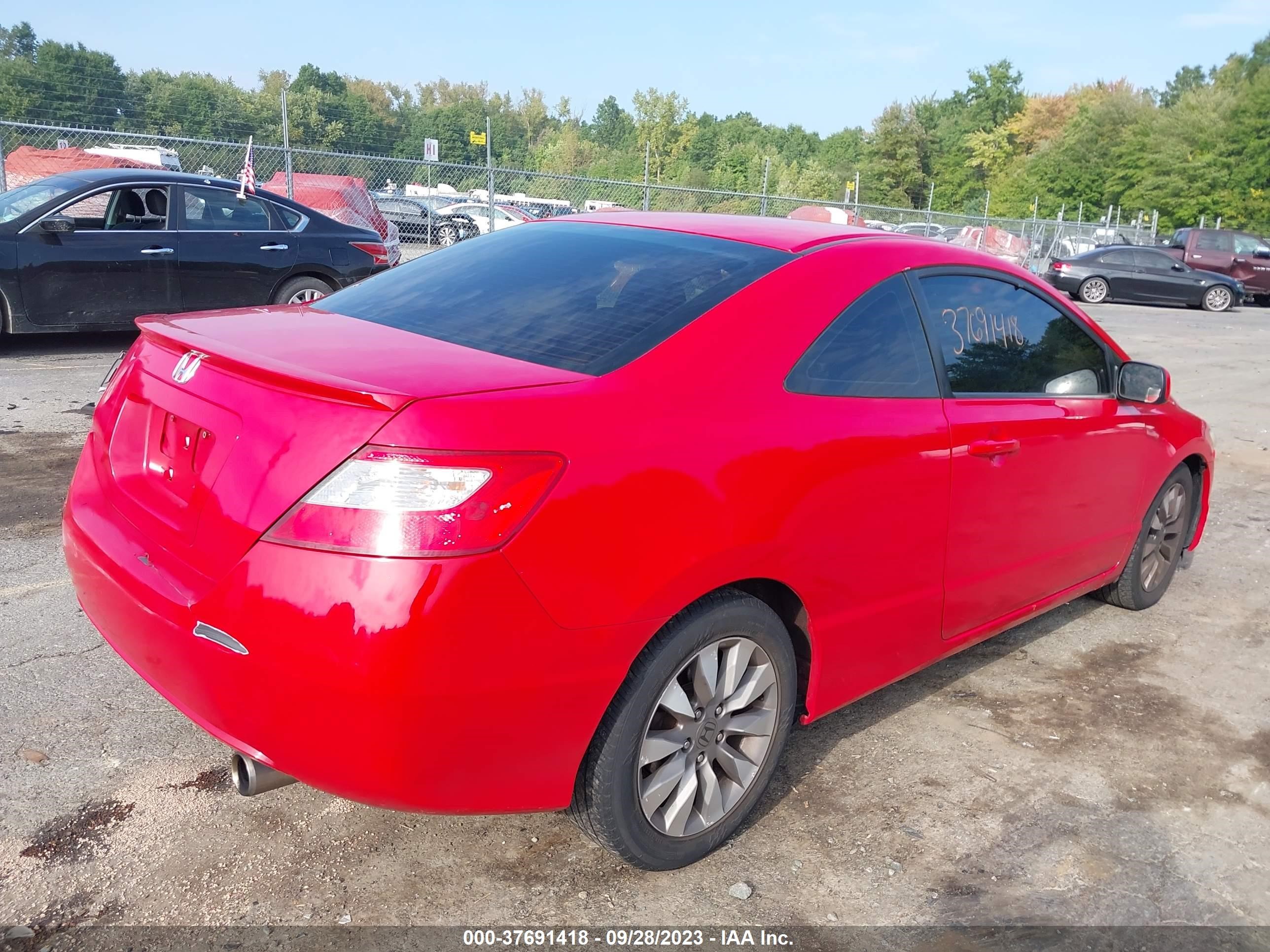 Photo 3 VIN: 2HGFG1B82AH522304 - HONDA CIVIC 