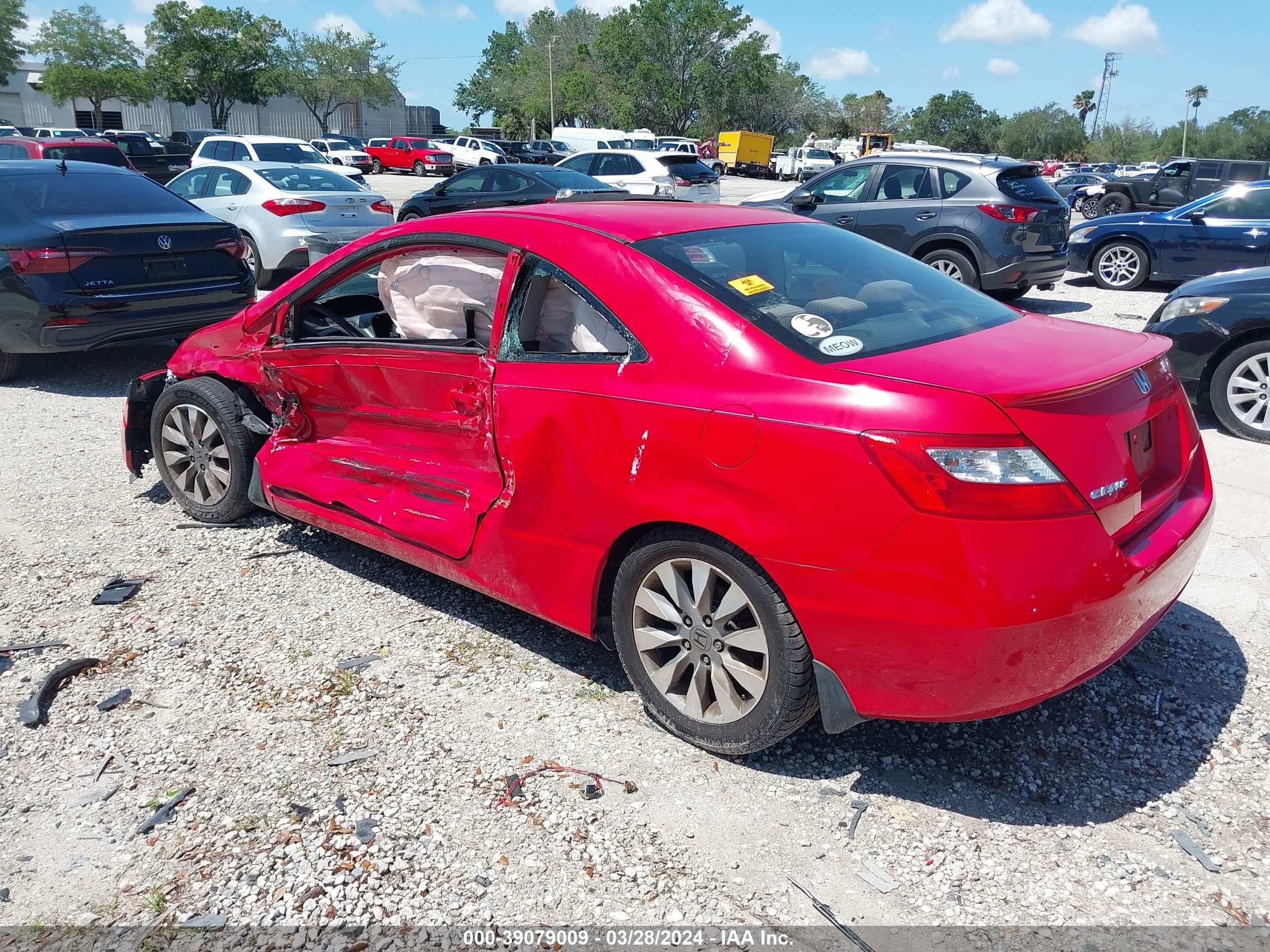 Photo 2 VIN: 2HGFG1B87BH502096 - HONDA CIVIC 