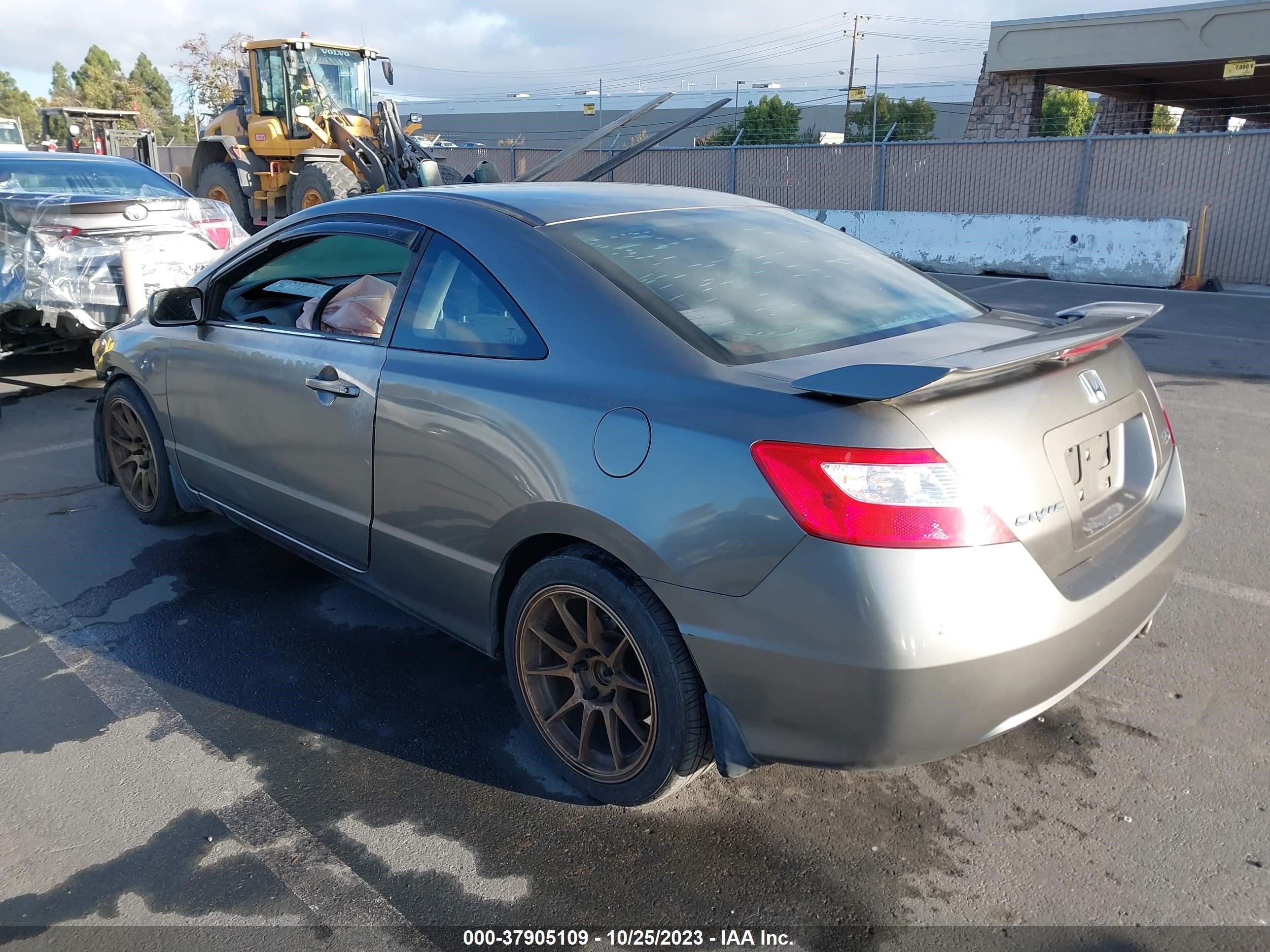 Photo 2 VIN: 2HGFG21526H711720 - HONDA CIVIC 