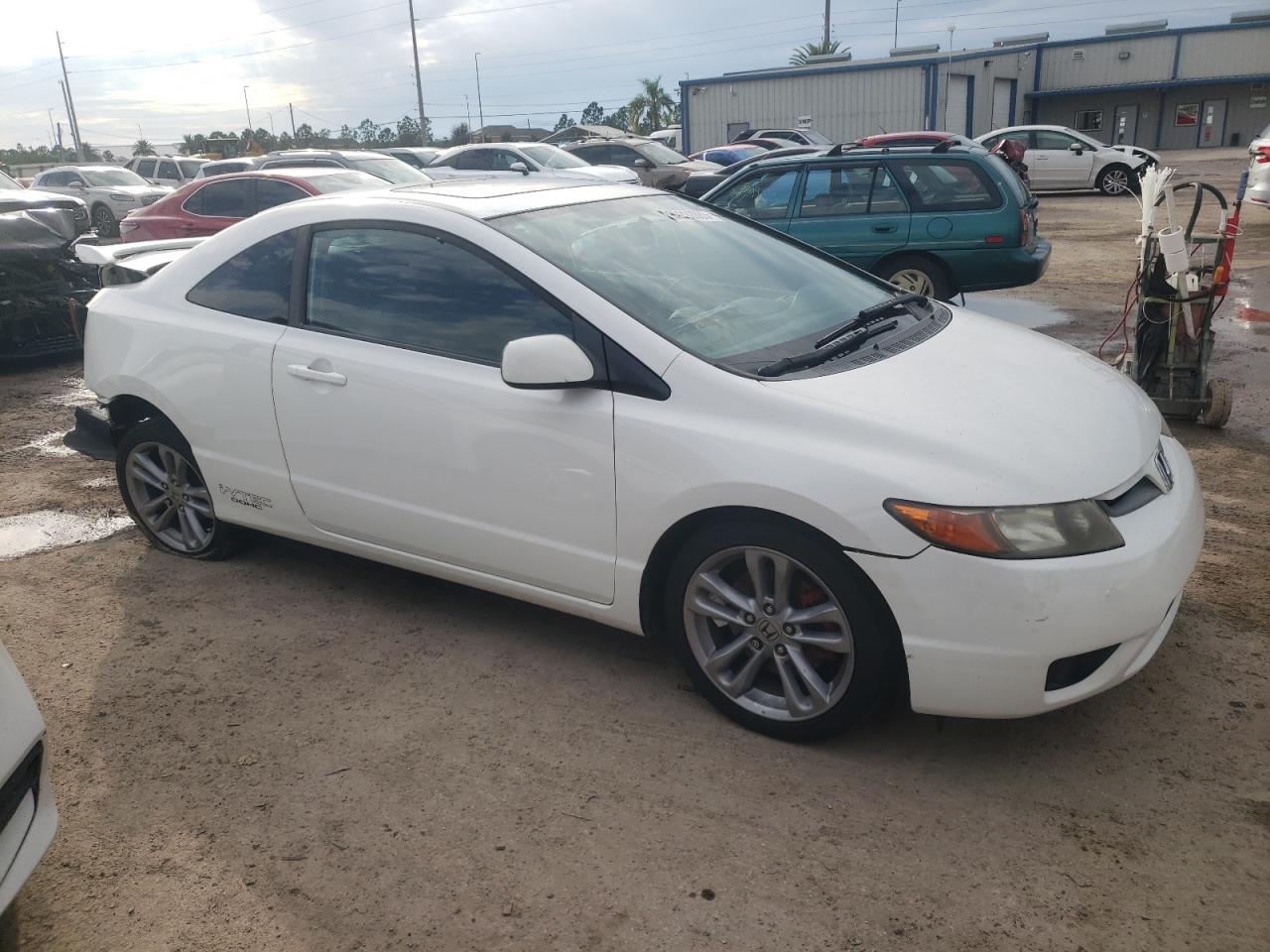 Photo 3 VIN: 2HGFG21538H703368 - HONDA CIVIC 