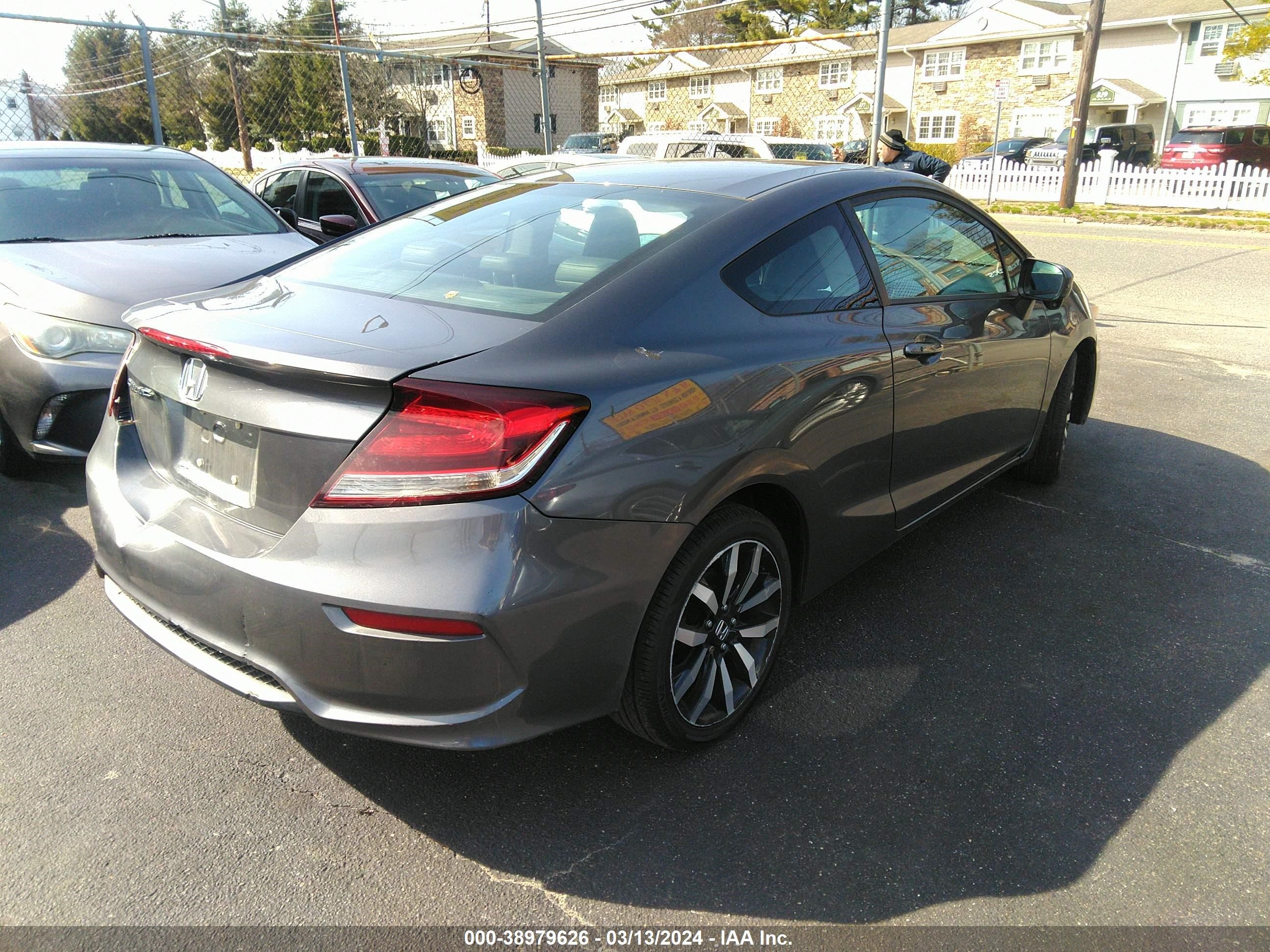 Photo 3 VIN: 2HGFG3B04FH533107 - HONDA CIVIC 