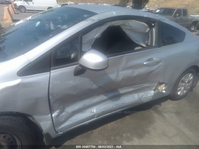 Photo 5 VIN: 2HGFG3B50CH539400 - HONDA CIVIC CPE 