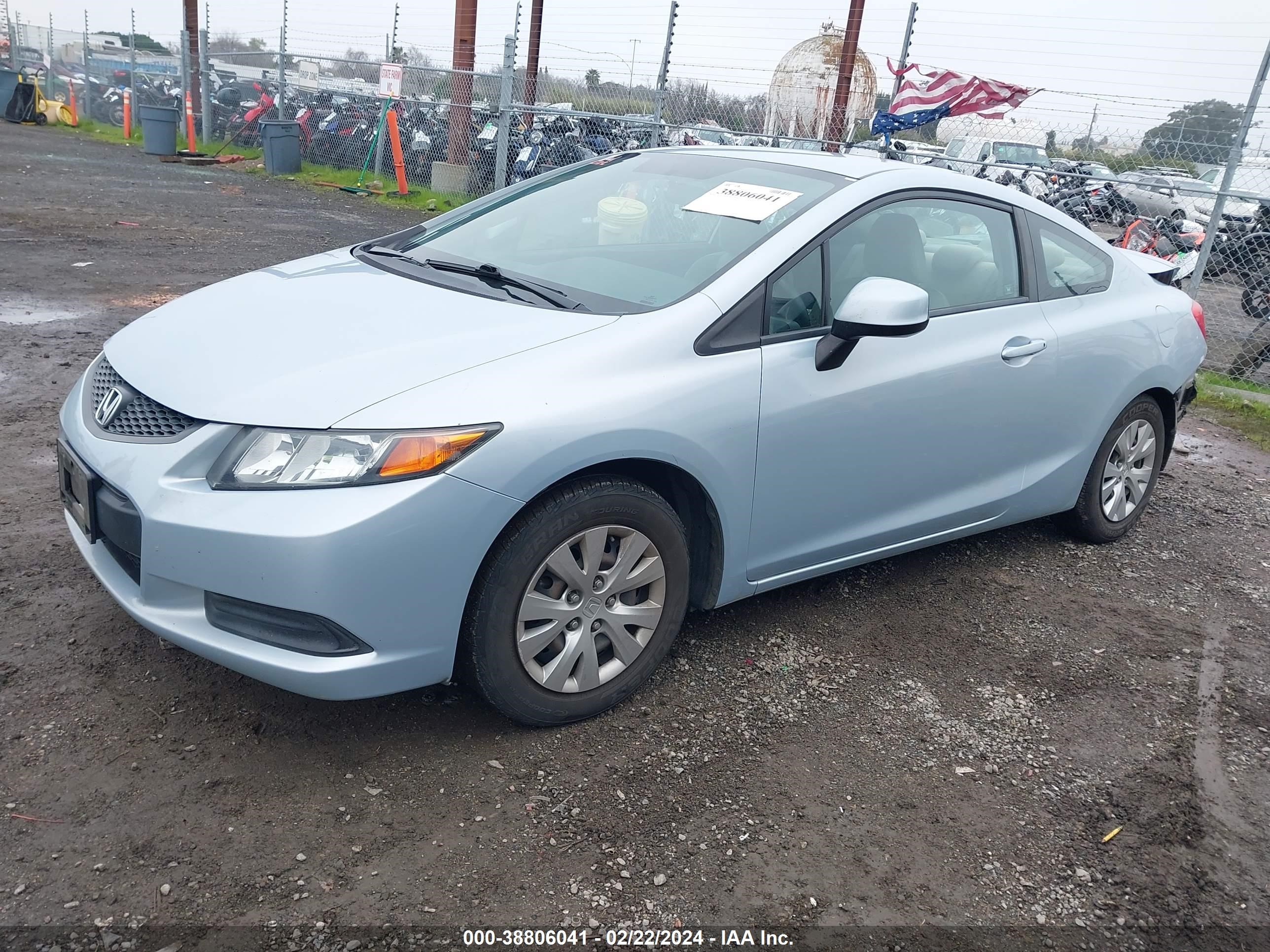 Photo 1 VIN: 2HGFG3B51CH548154 - HONDA CIVIC 