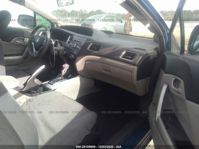 Photo 4 VIN: 2HGFG3B54DH516915 - HONDA CIVIC CPE 