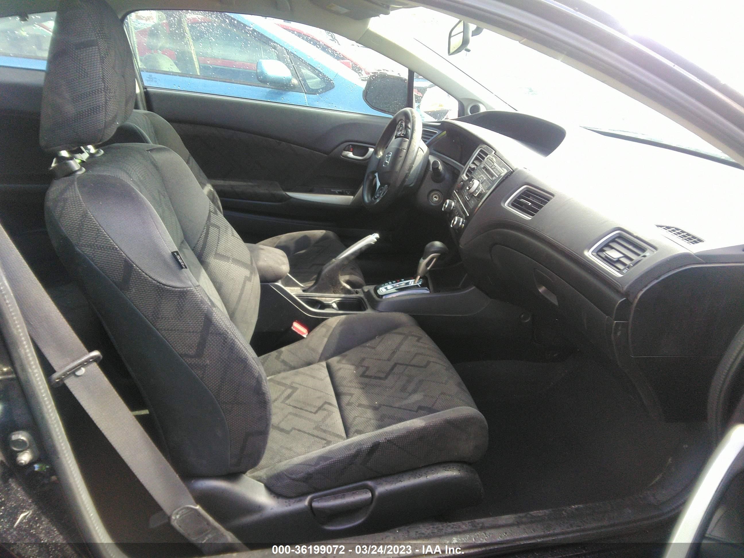 Photo 4 VIN: 2HGFG3B5XDH525537 - HONDA CIVIC 