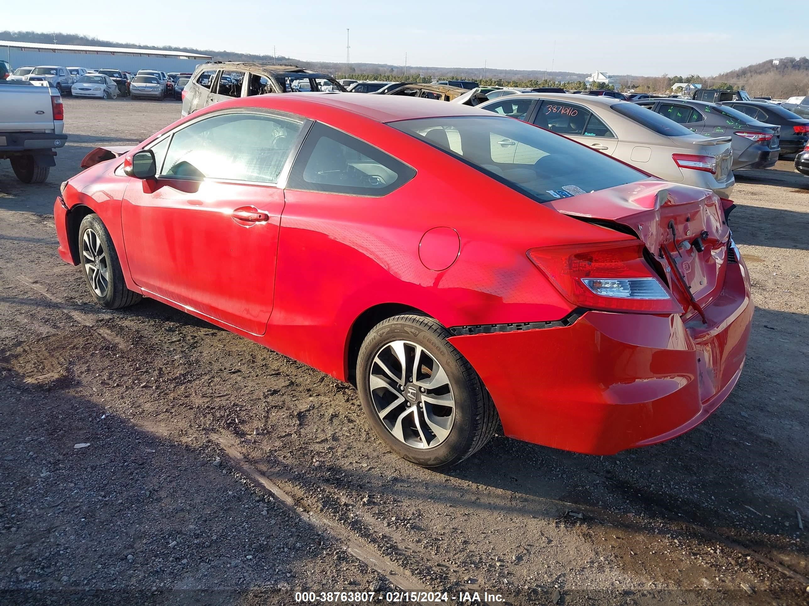 Photo 2 VIN: 2HGFG3B80DH508921 - HONDA CIVIC 