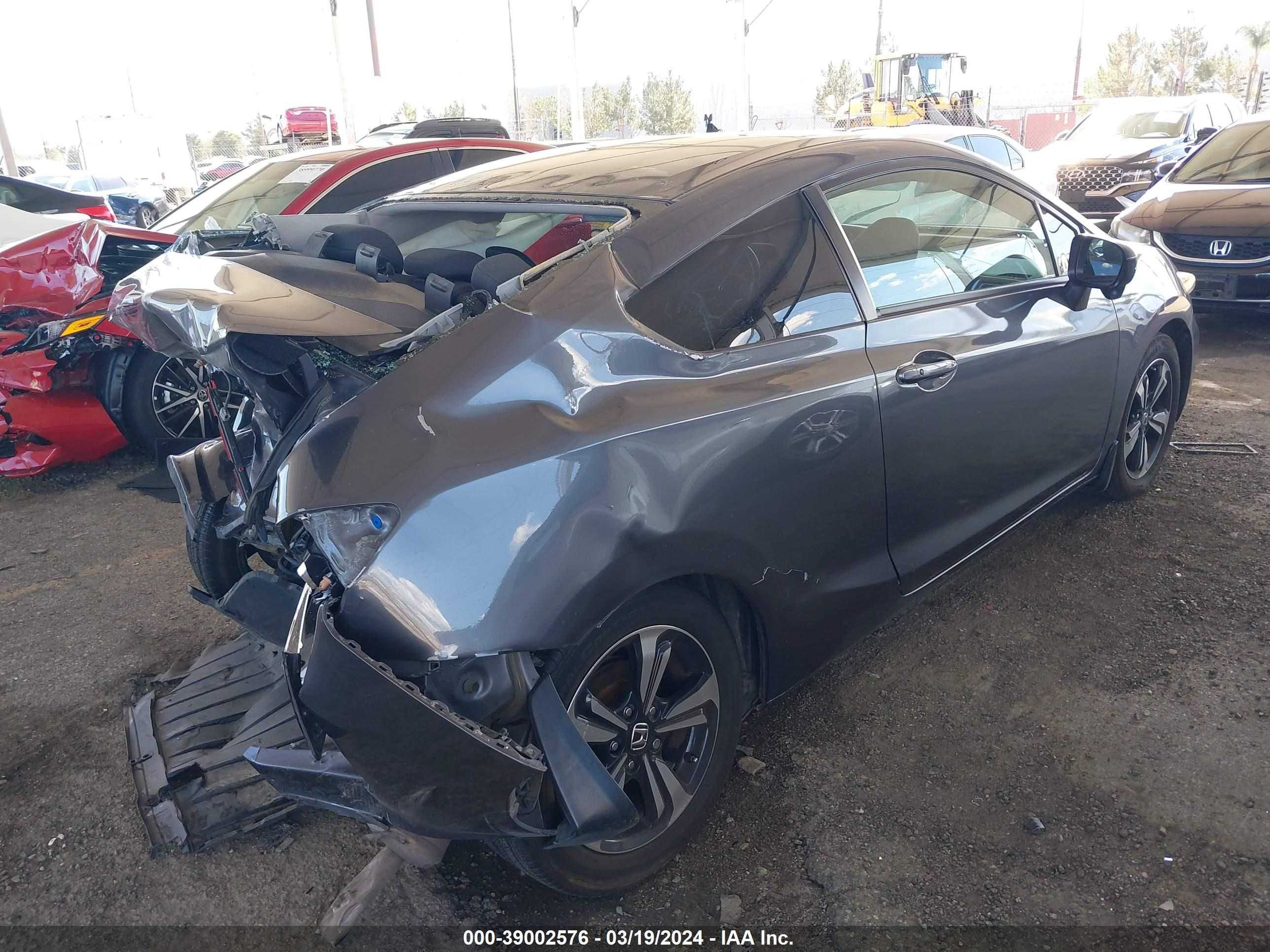 Photo 3 VIN: 2HGFG3B81FH511247 - HONDA CIVIC 