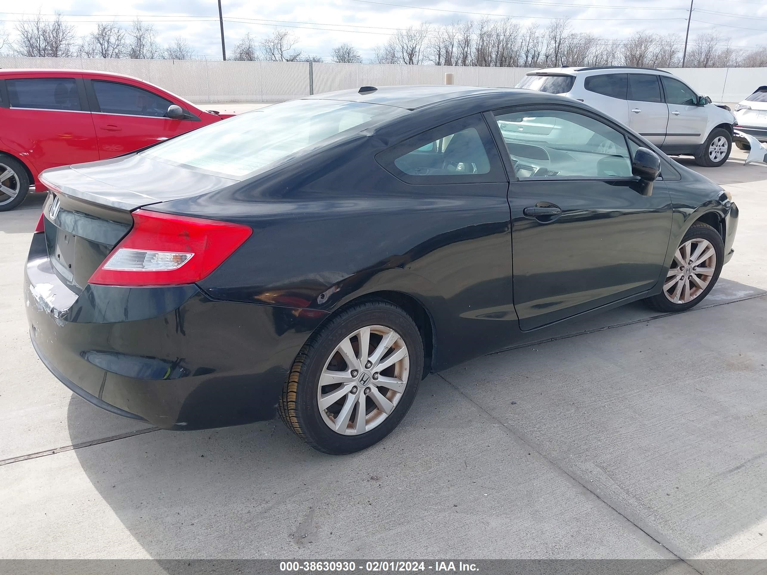 Photo 3 VIN: 2HGFG3B82CH539862 - HONDA CIVIC 