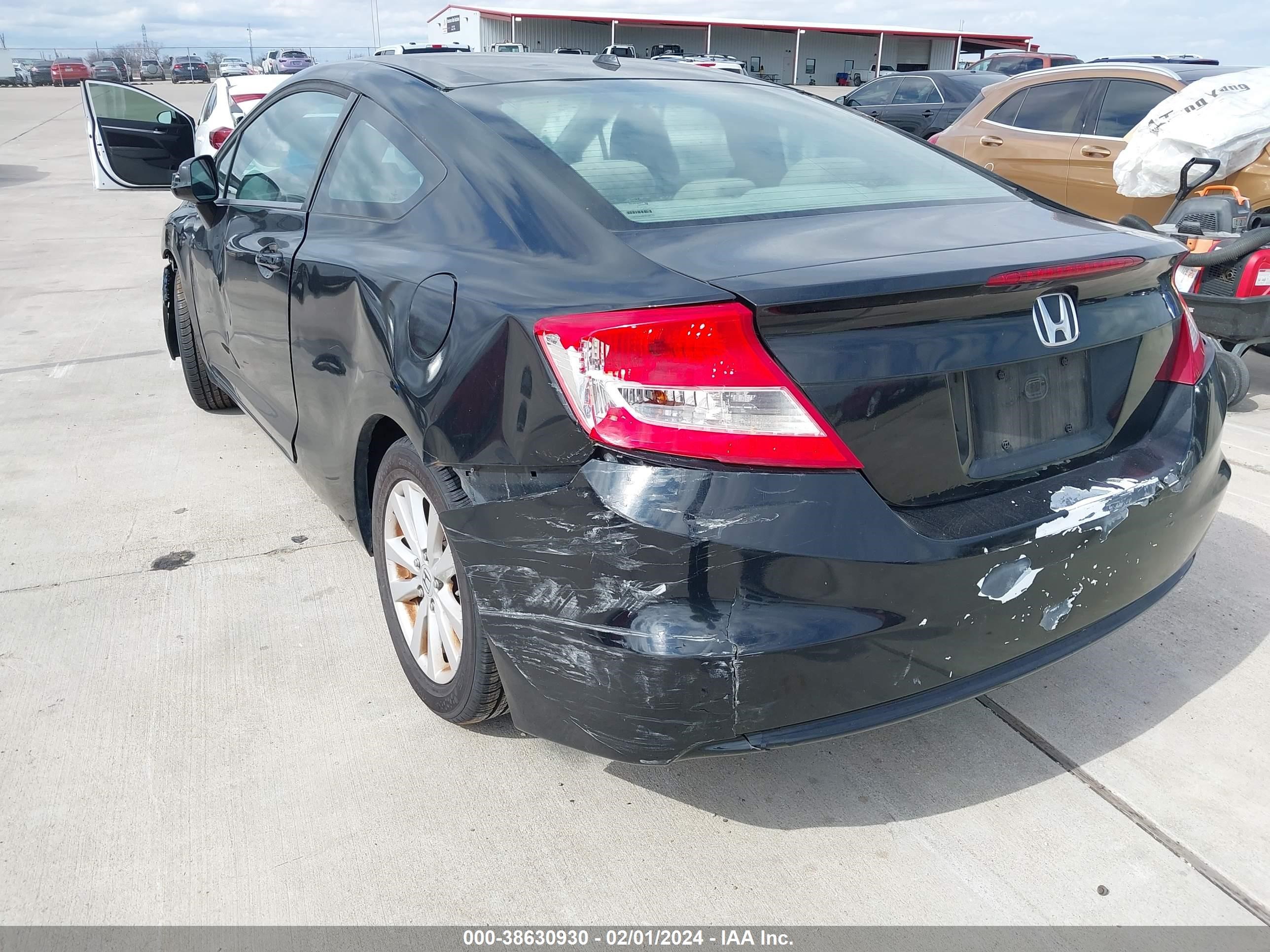 Photo 5 VIN: 2HGFG3B82CH539862 - HONDA CIVIC 