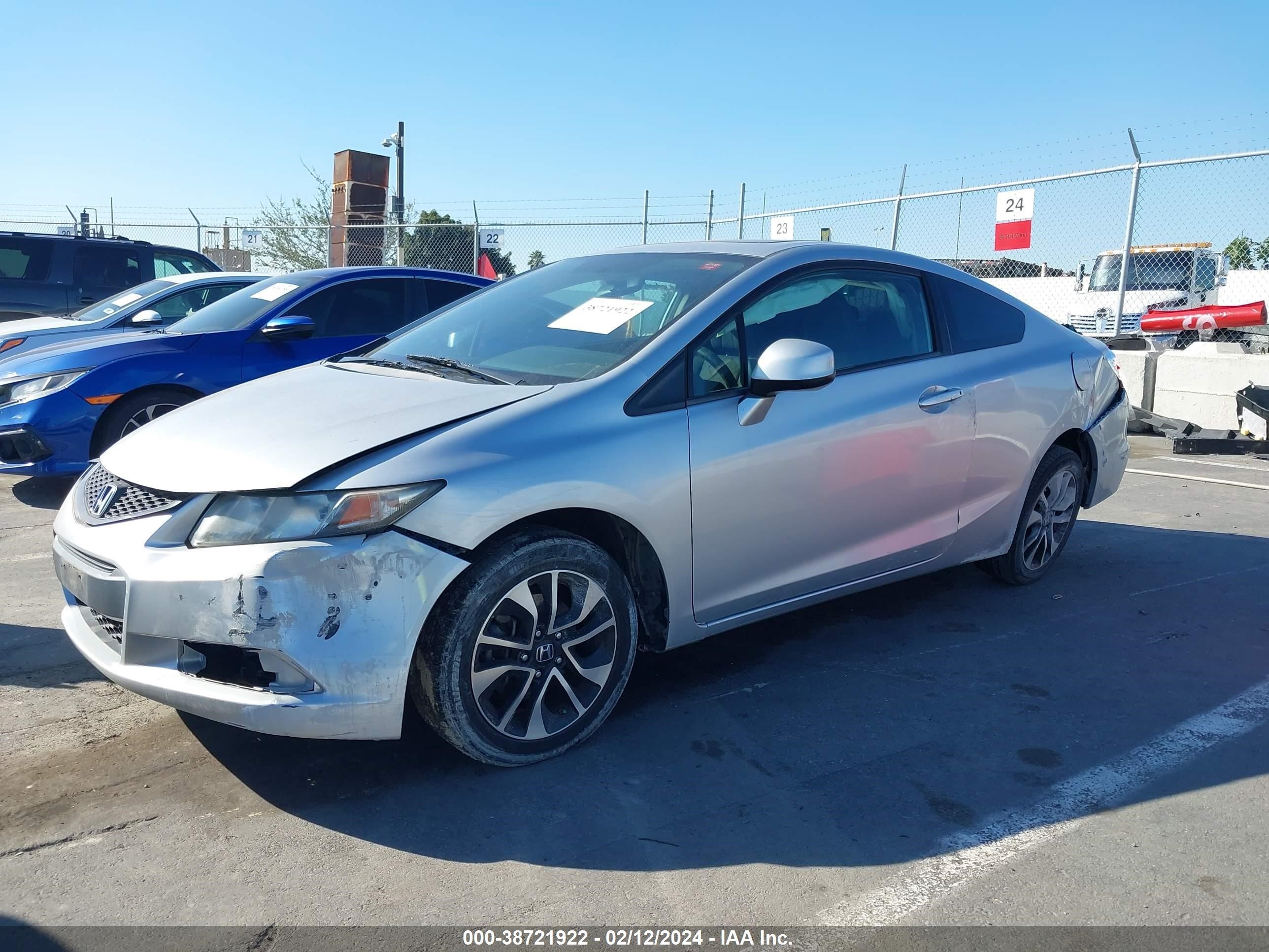 Photo 1 VIN: 2HGFG3B83DH516561 - HONDA CIVIC 