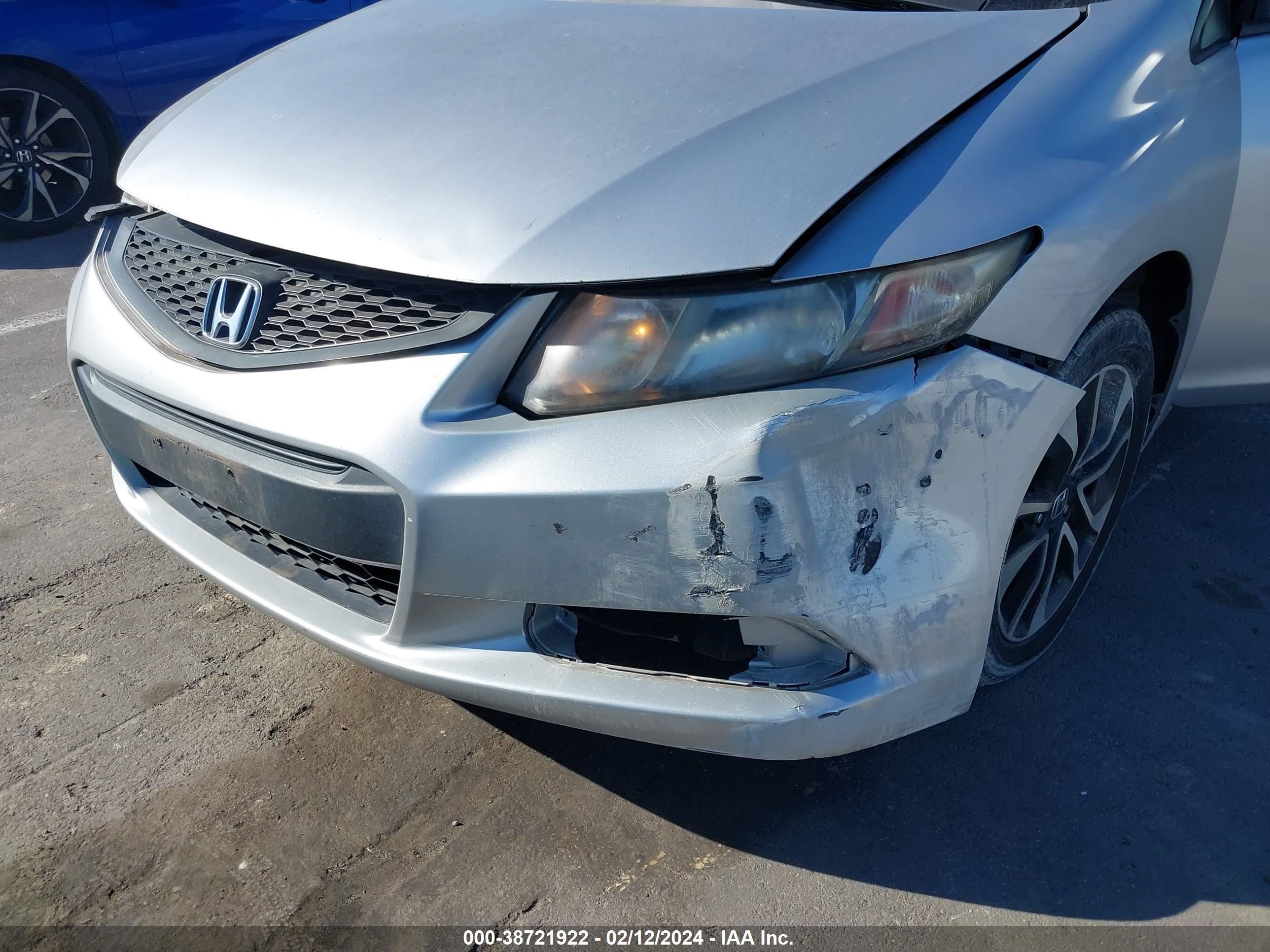 Photo 5 VIN: 2HGFG3B83DH516561 - HONDA CIVIC 