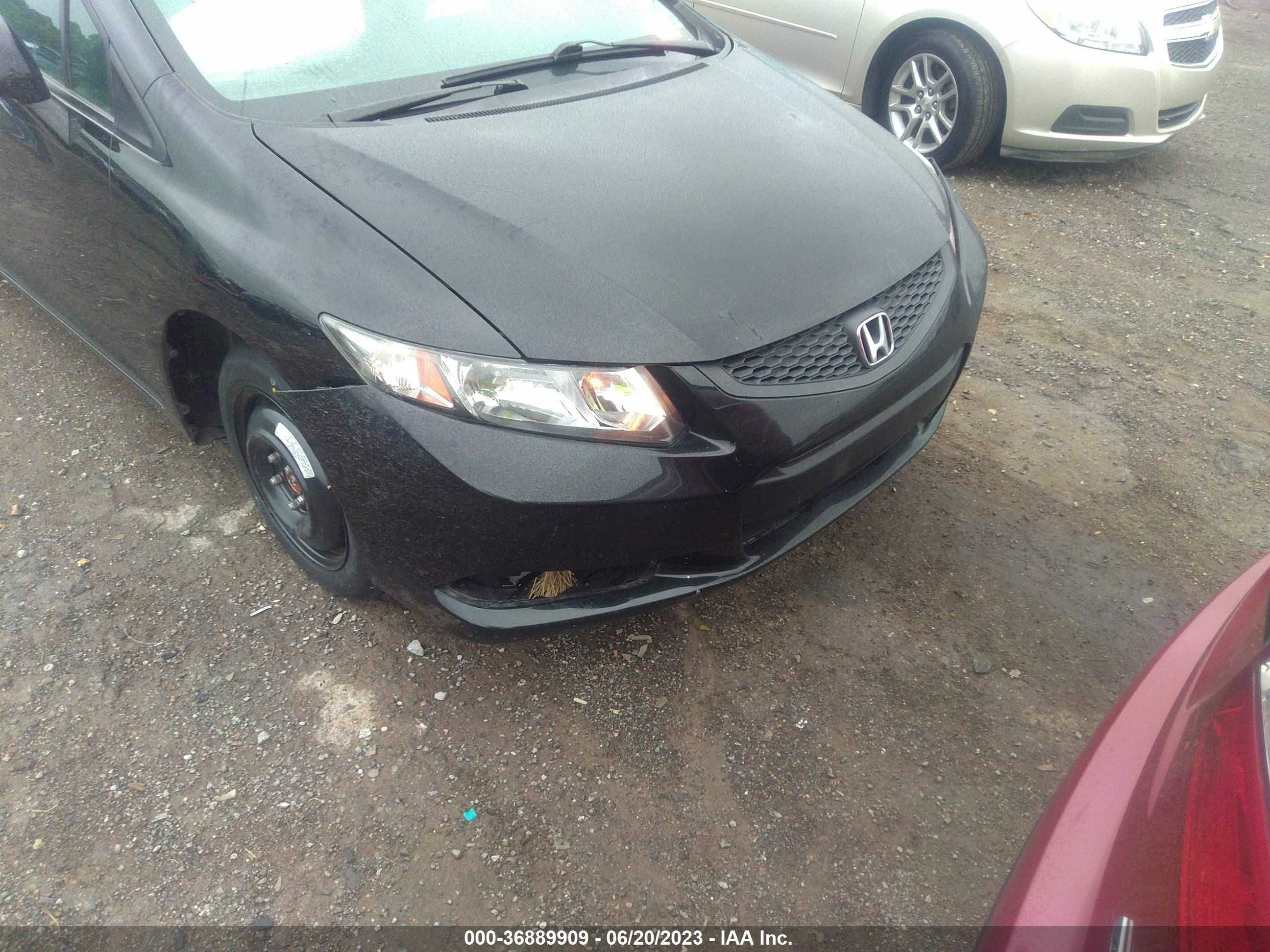 Photo 5 VIN: 2HGFG3B83DH526359 - HONDA CIVIC 