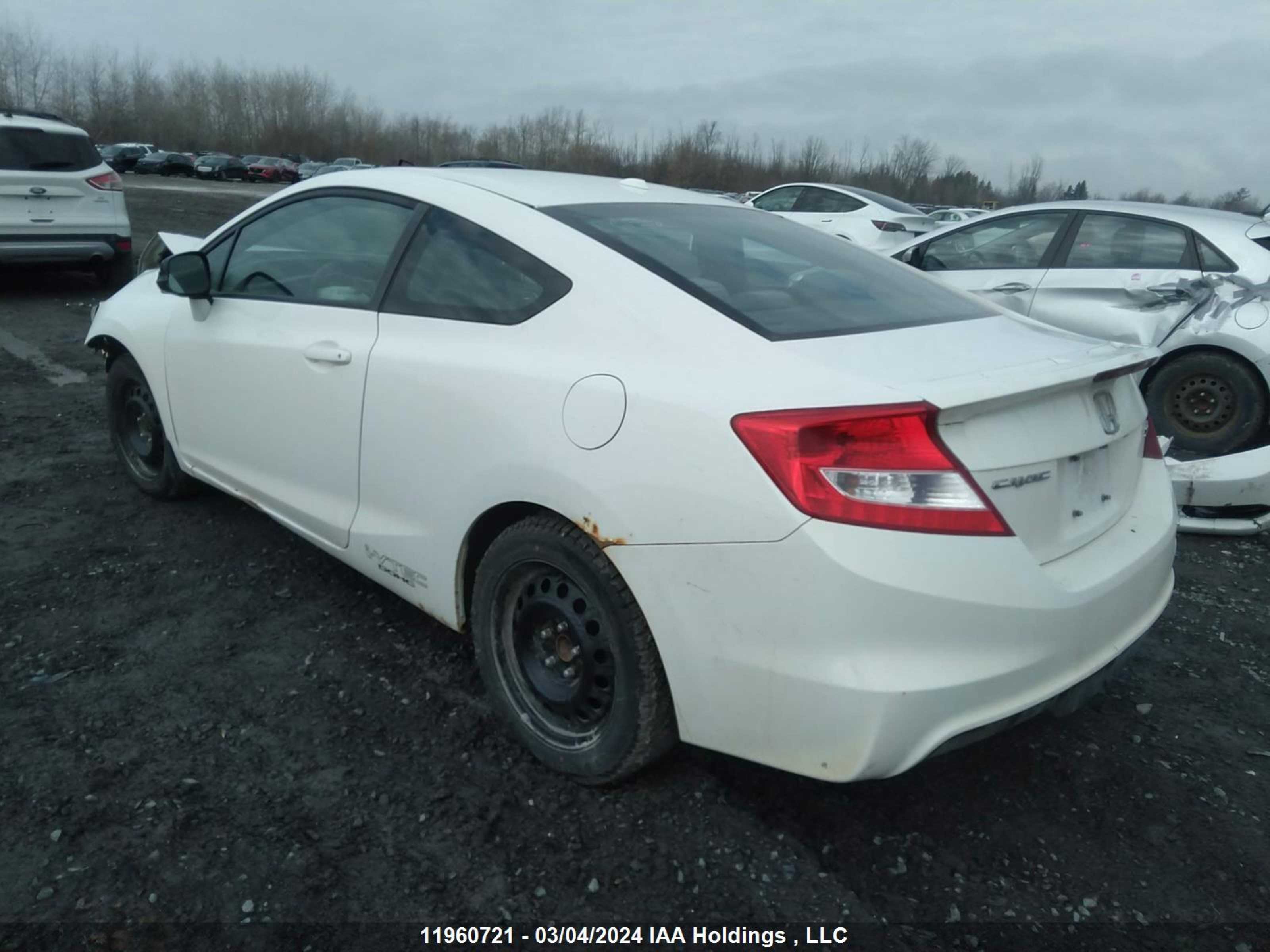 Photo 2 VIN: 2HGFG4A5XDH100083 - HONDA CIVIC 