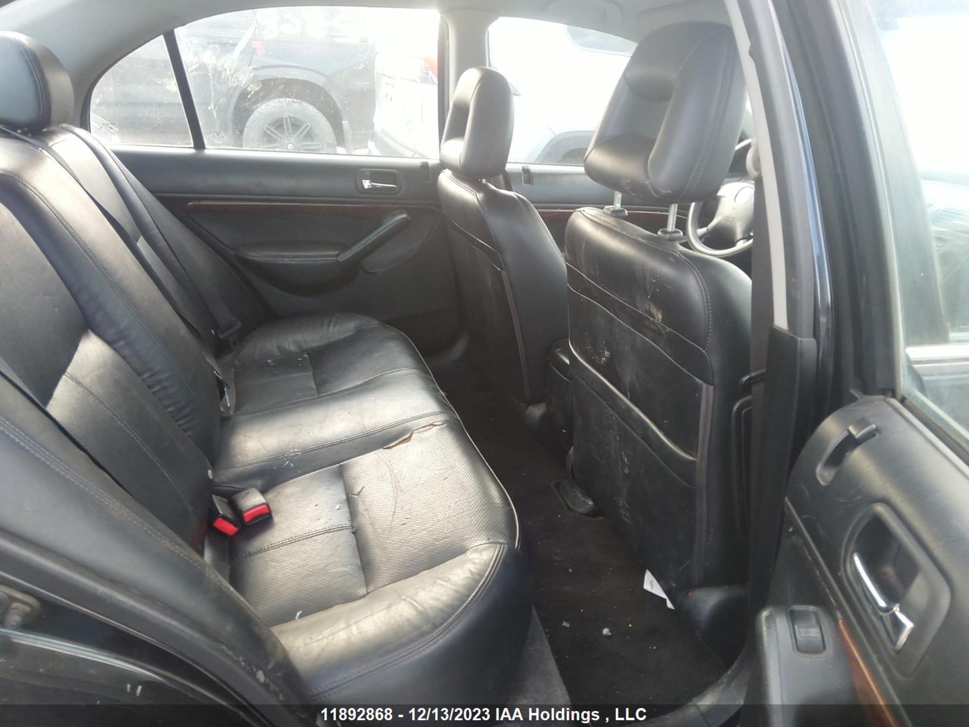 Photo 7 VIN: 2HHES36833H001607 - ACURA EL 