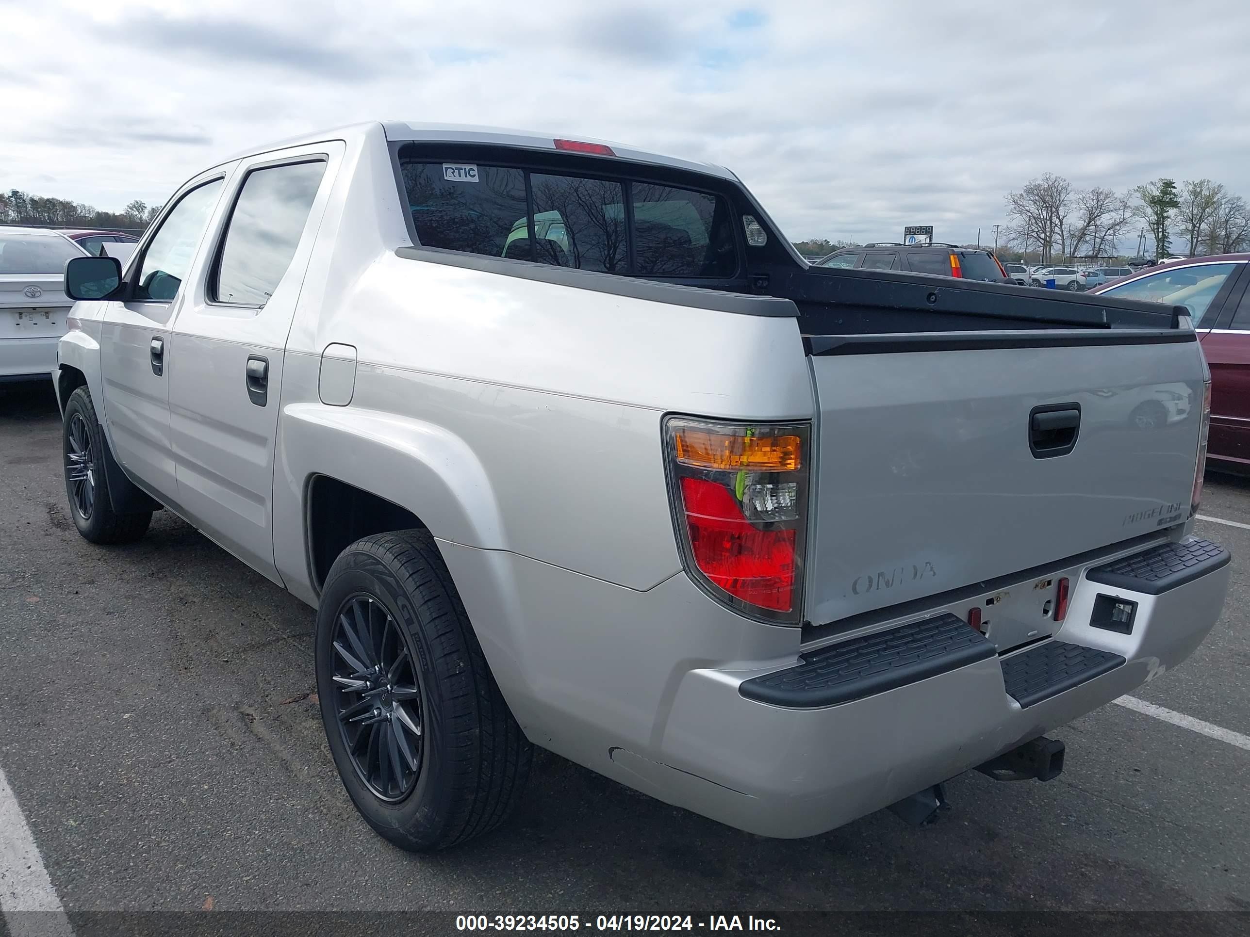 Photo 2 VIN: 2HJYK16208H524232 - HONDA RIDGELINE 