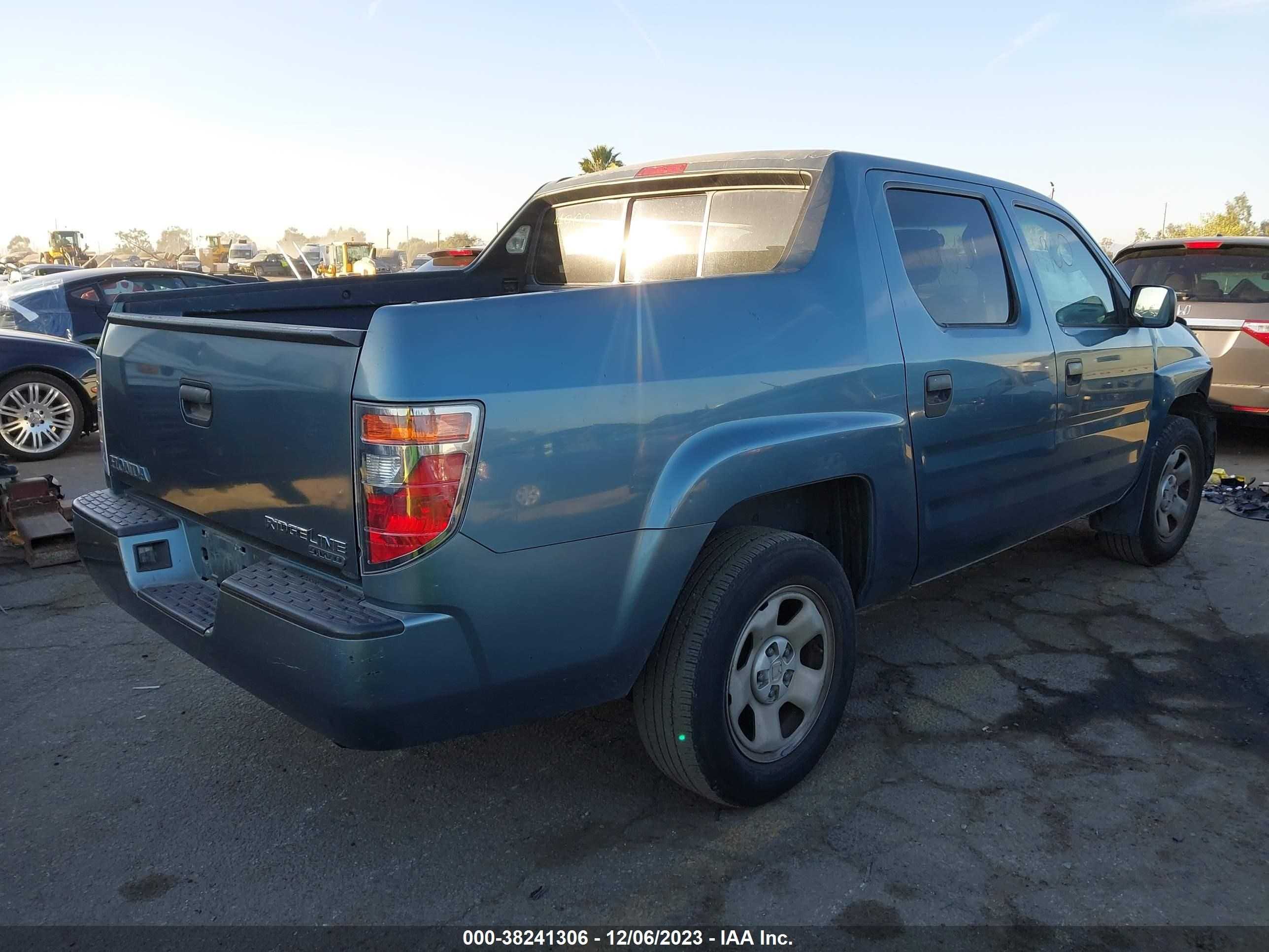 Photo 3 VIN: 2HJYK16216H576210 - HONDA RIDGELINE 