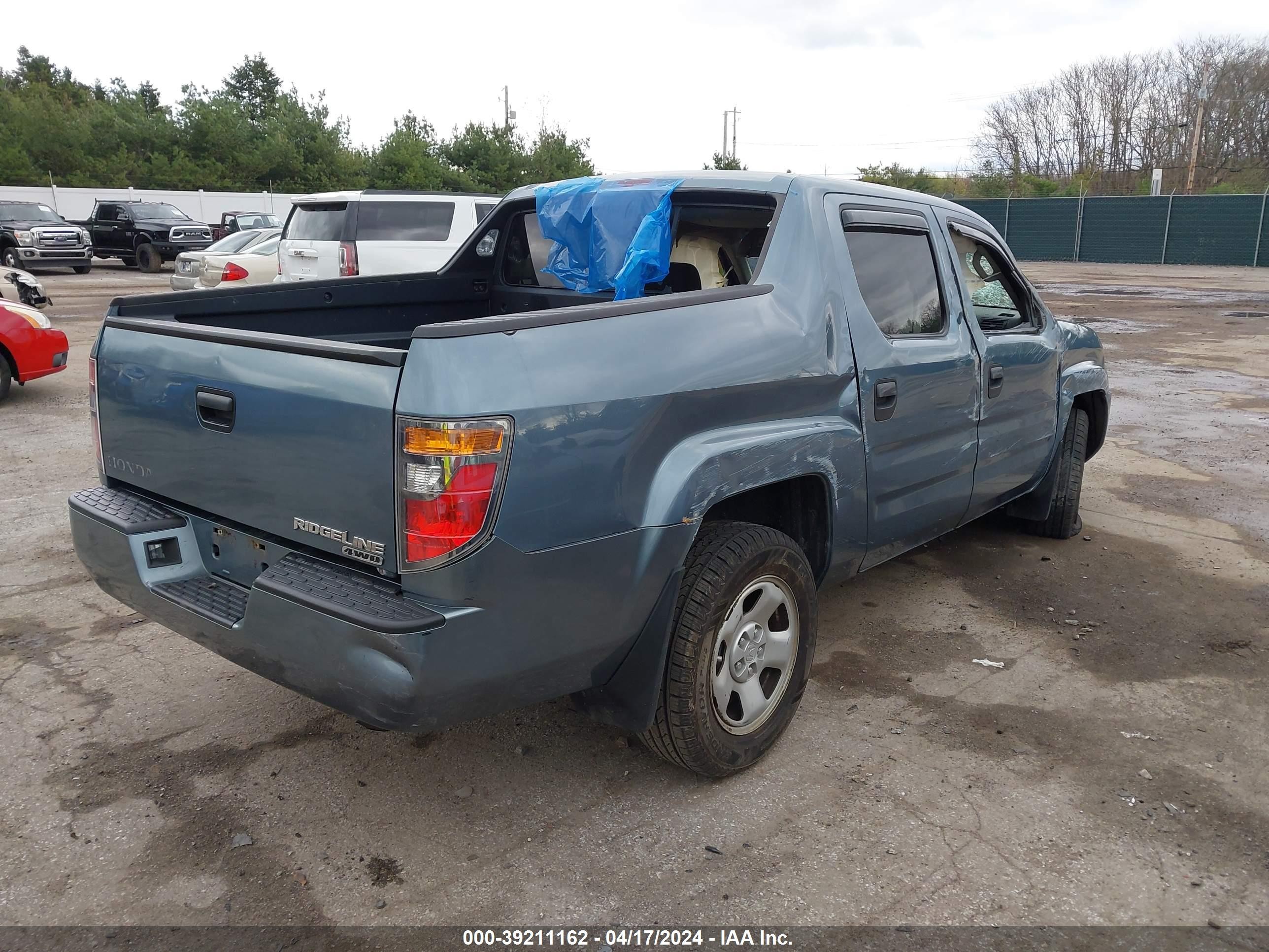 Photo 3 VIN: 2HJYK16218H532582 - HONDA RIDGELINE 