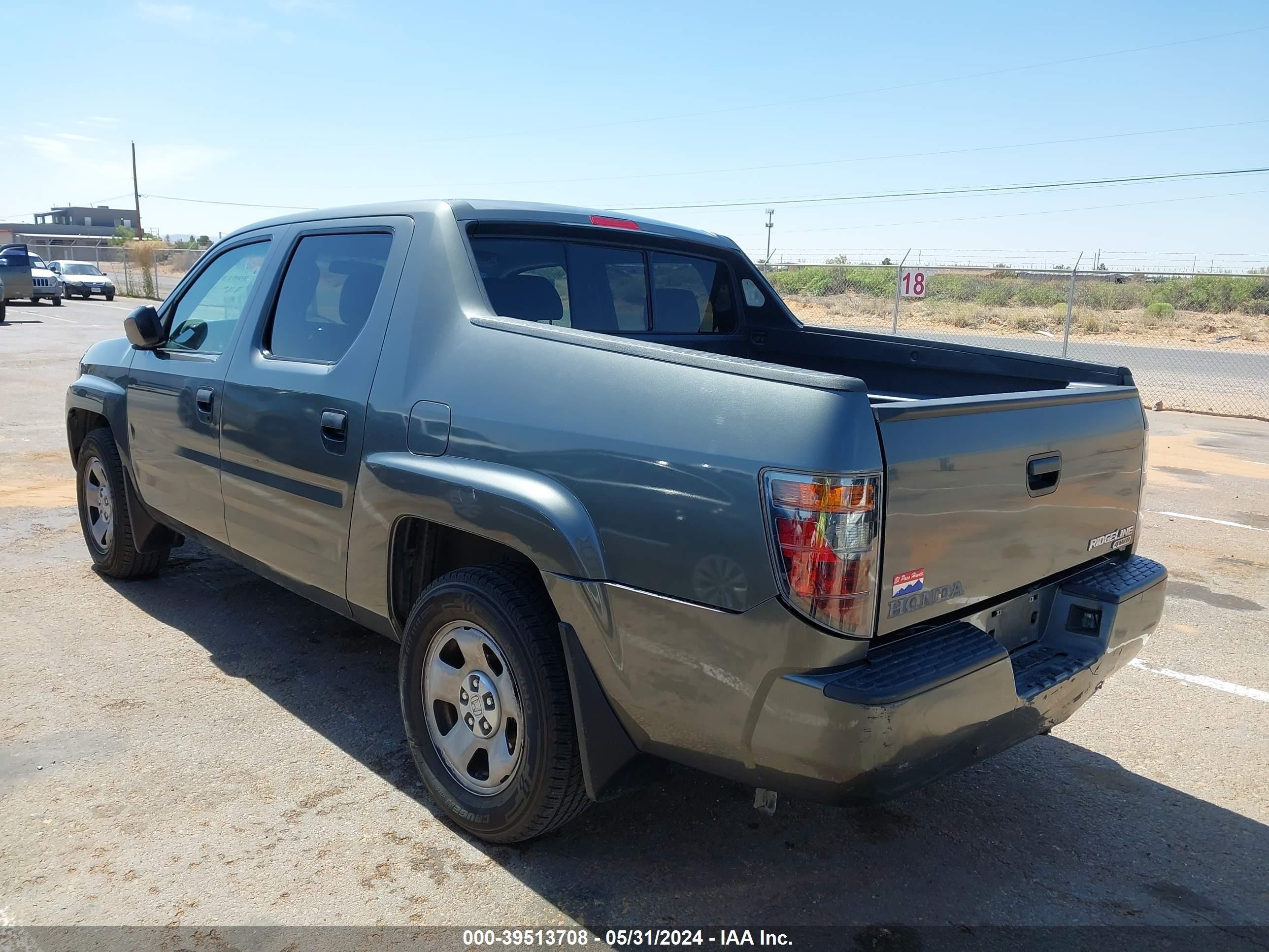 Photo 2 VIN: 2HJYK16298H534158 - HONDA RIDGELINE 