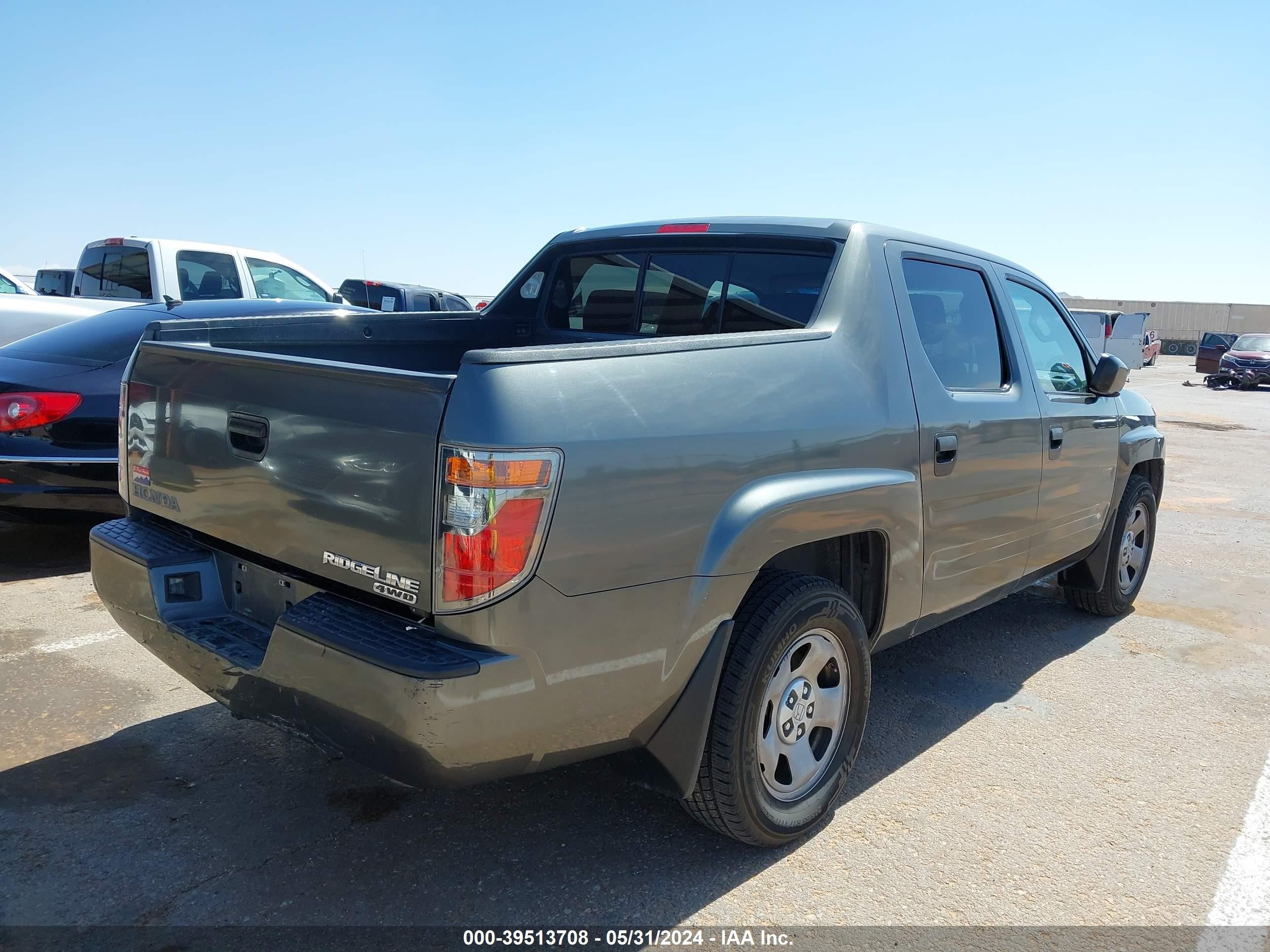 Photo 3 VIN: 2HJYK16298H534158 - HONDA RIDGELINE 