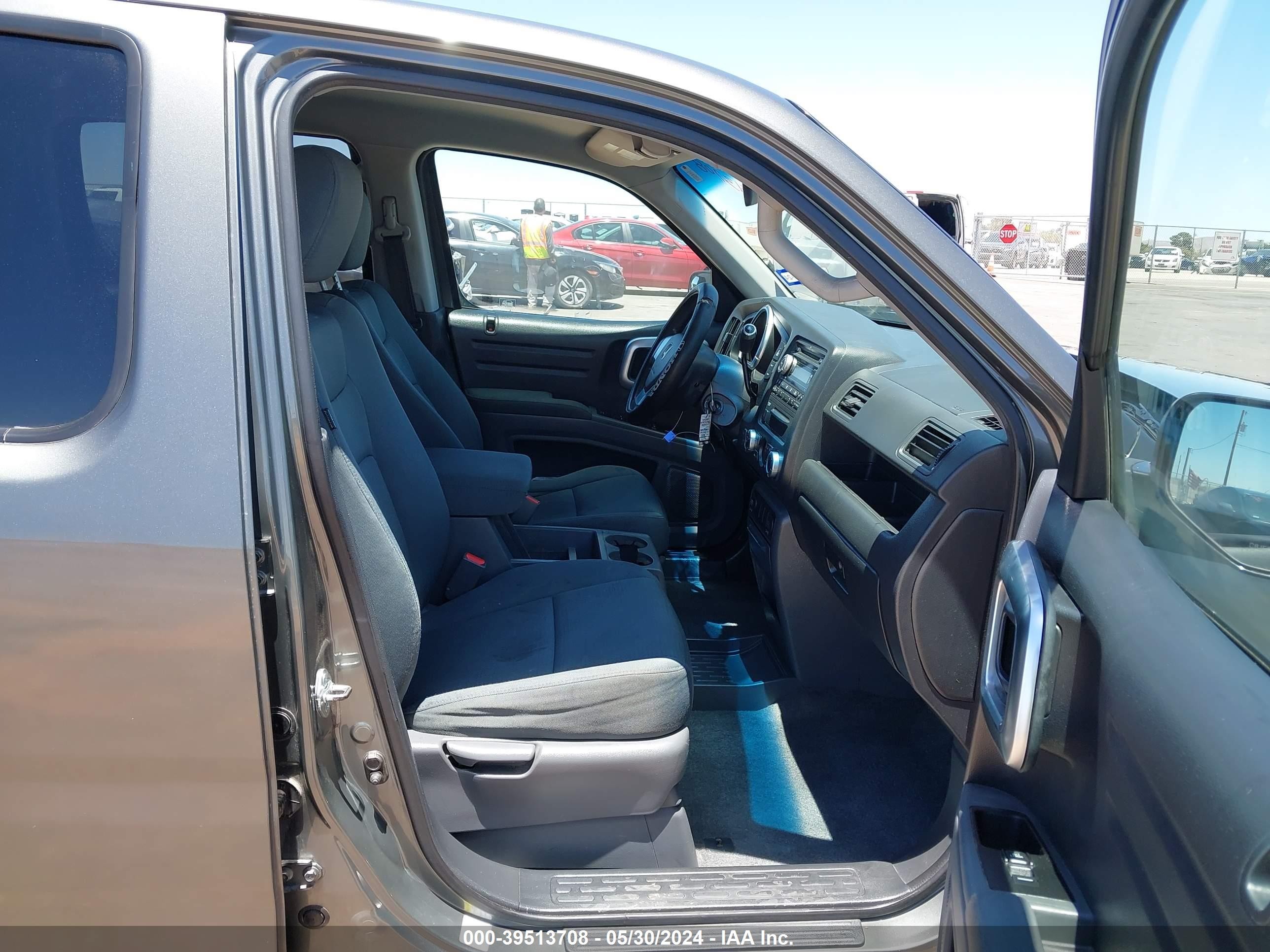 Photo 4 VIN: 2HJYK16298H534158 - HONDA RIDGELINE 