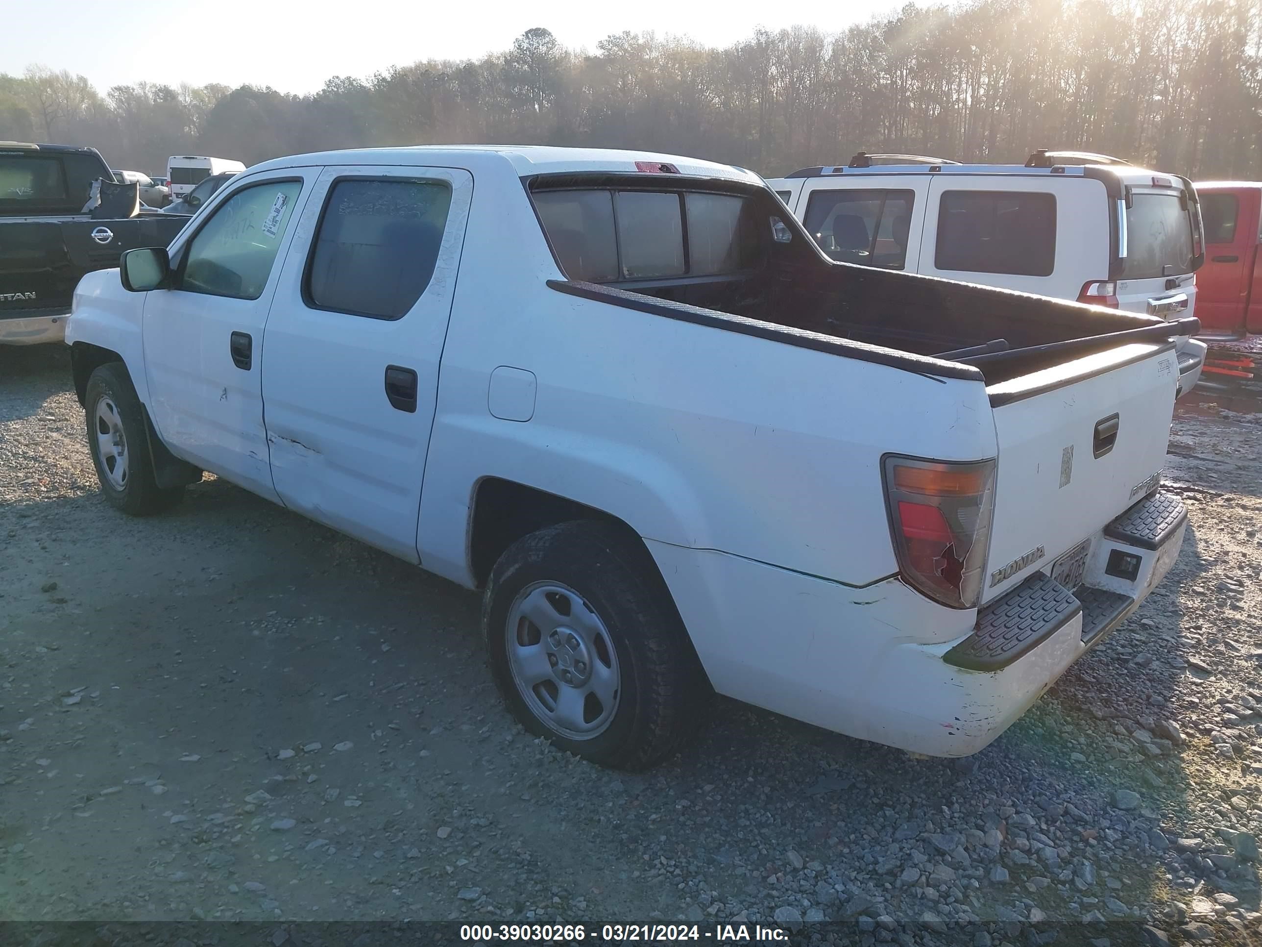 Photo 2 VIN: 2HJYK162X8H521287 - HONDA RIDGELINE 